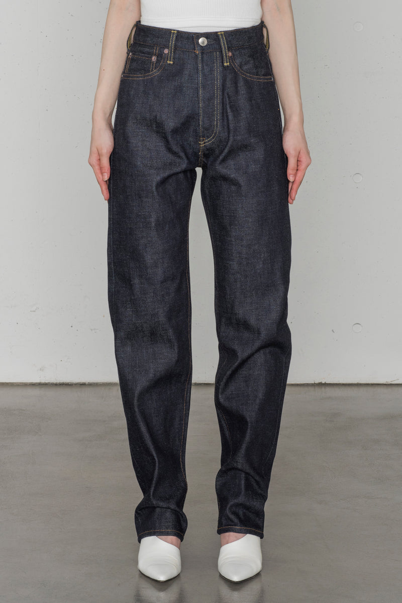 新品未使用　現行モデル　HYKE CLASSIC STRAIGHT JEANS 新品未使用 現行モデル HYKE CLASSIC STRAIGHT JEANS