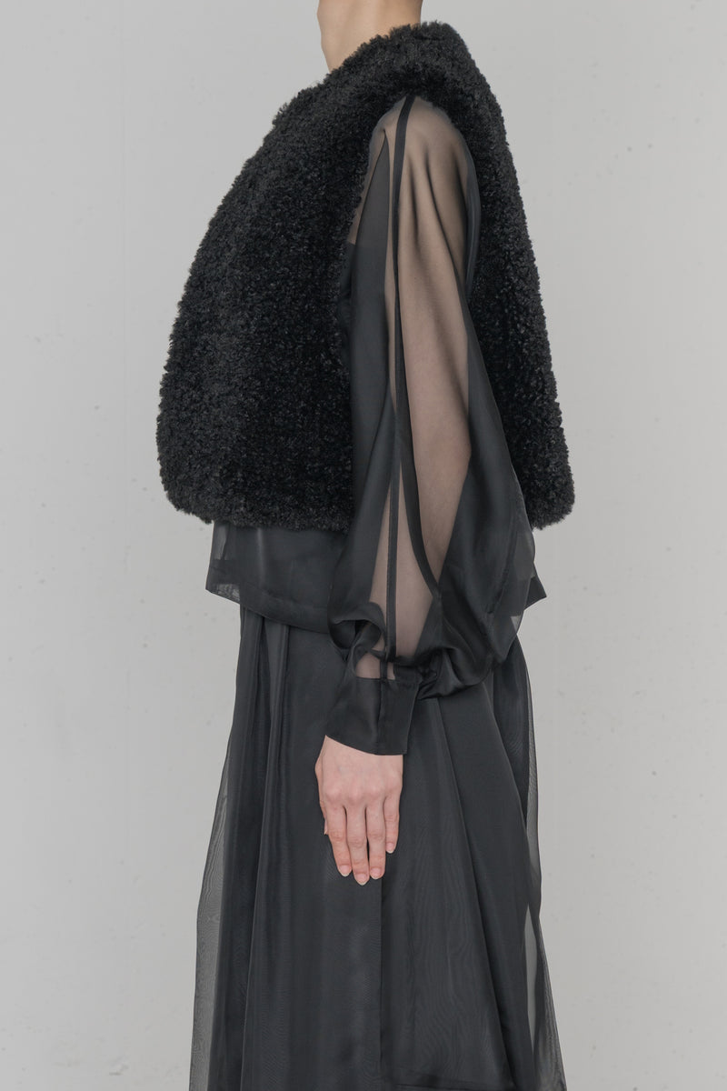 ジャケット・アウター HYKE 24AW FAUX SHERLING CROPPED VEST HYKE HYKE(ハイク) 24AW FAUX SHEARLING CROPPED VEST