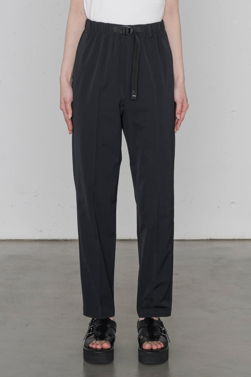 【HYKE(ハイク)】 TASLAN TWILL TAPERED PANTS 4 TASLAN TWILL TAPERED PANTS – HYKE ONLINE STORE