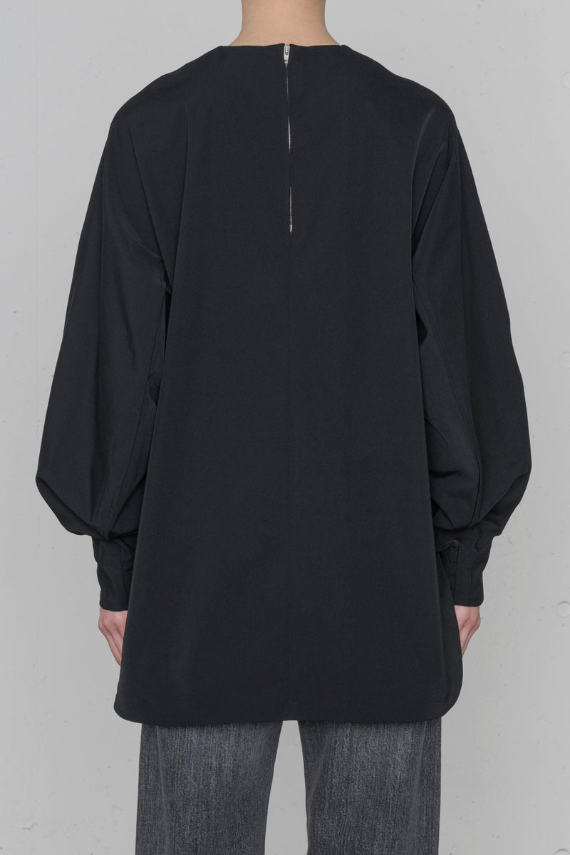 <値下げ!!> HYKE 今期TASLAN TWILL TOPブラック HYKE] ハイク TASLAN TWILL SLEEVELESS TOP (BLACK)