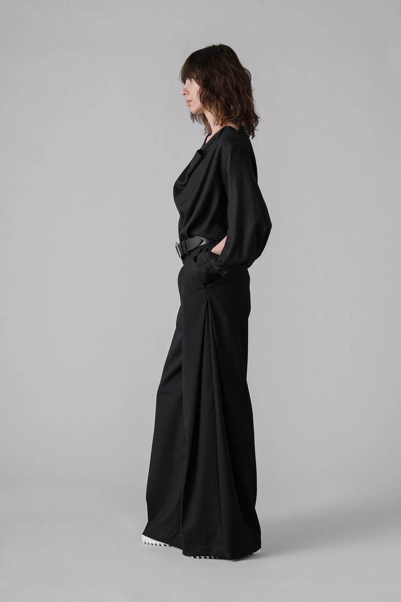 【再値下げ】美品　HYKE WOOL WORK ロングベスト　　 ブラック WOOL SIDE TUCK PANTS – HYKE ONLINE STORE
