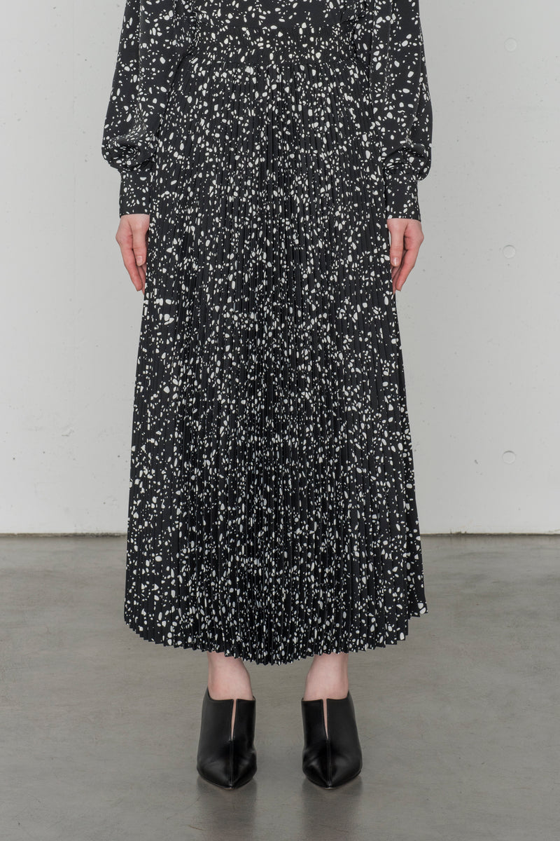 ブランド雑貨総合 HYKE ハイク PEBBLE PRINTED SKIRT 2023ss ロング