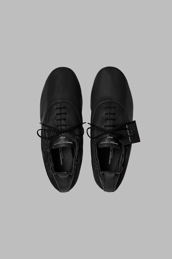 LACE-UP SHOES<br>BEAUTIFUL SHOES × HYKE
