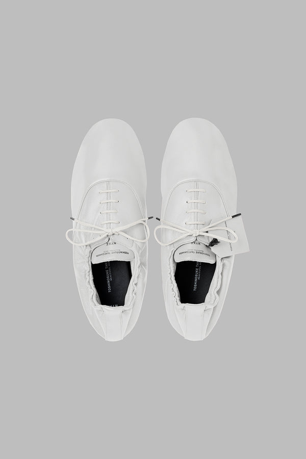 LACE-UP SHOES<br>BEAUTIFUL SHOES × HYKE