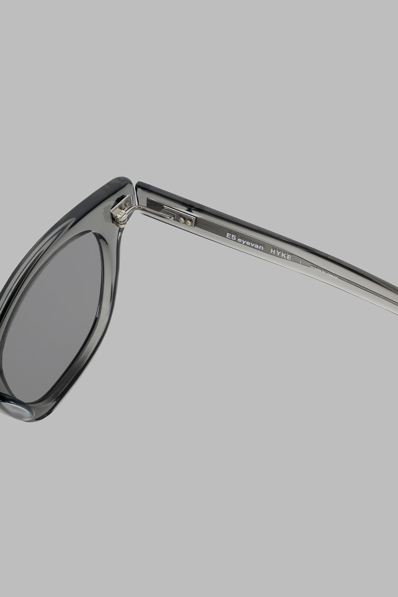 EH-1<br>E5 eyevan × HYKE