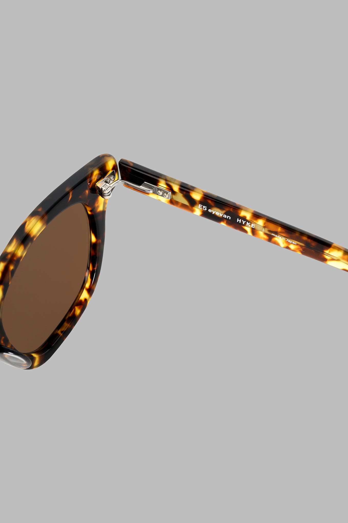 EH-1<br>E5 eyevan × HYKE