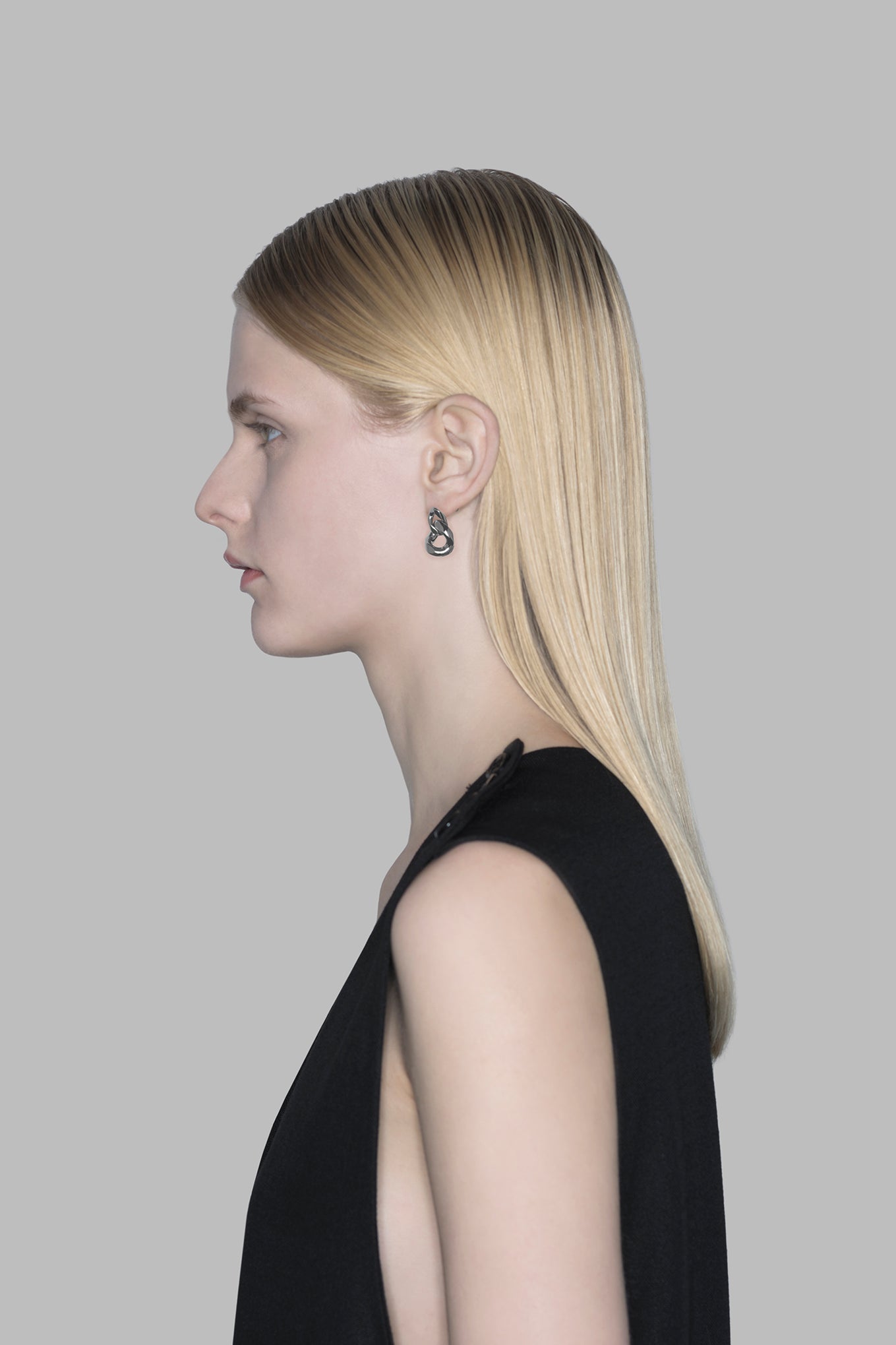 LINKED CHAIN EARRINGS<br>END CUSTOM JEWELLERS × HYKE