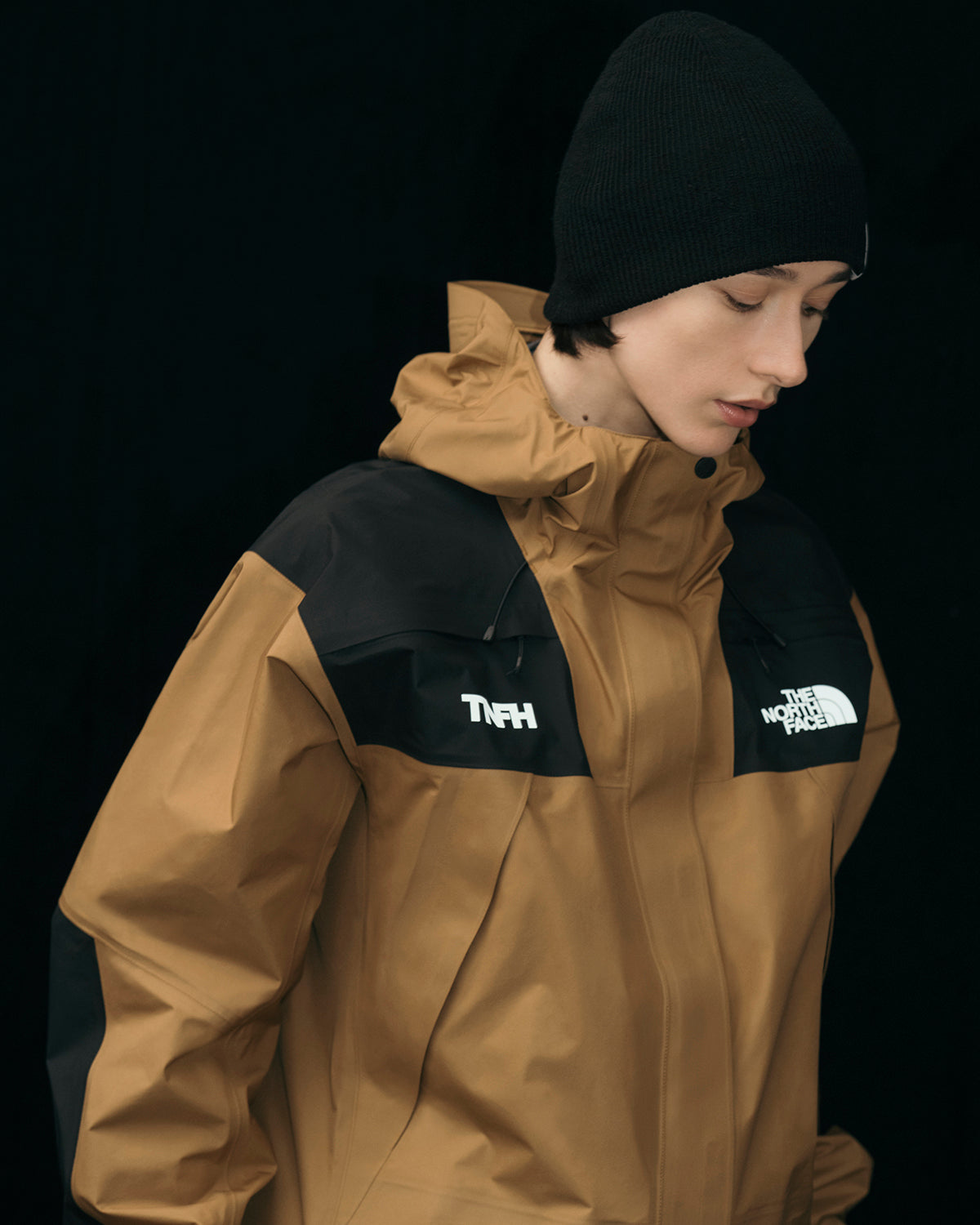 THE NORTH FACE x HYKE タンクトップ S TNFH新品未使用 THE NORTH FACE x HYKE タンクトップ S TNFH新品未使用