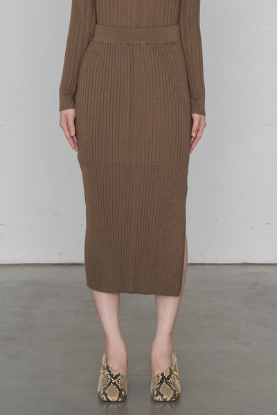 WIDE RIBBED SWEATER SKIRT