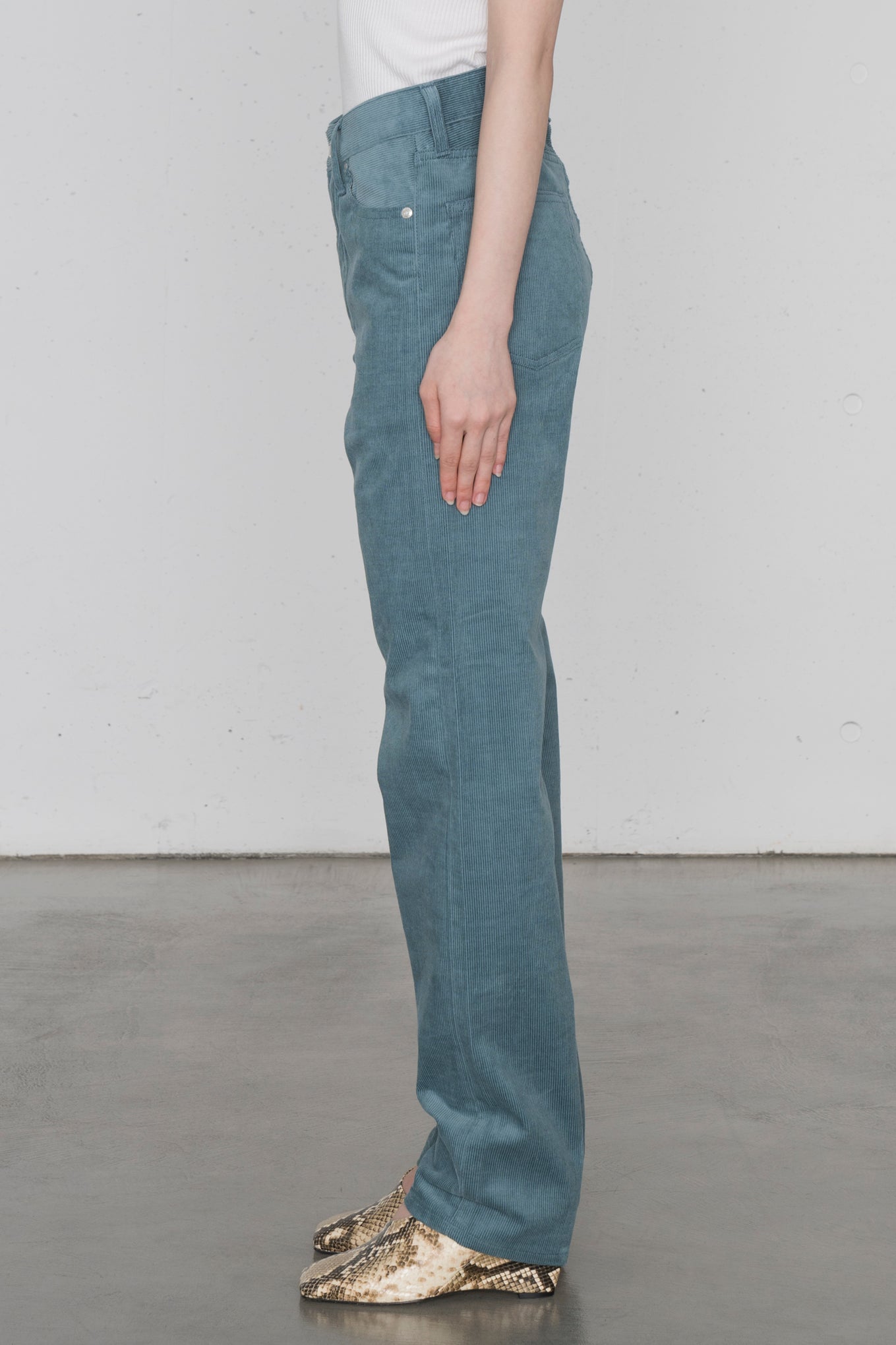 CORDUROY CLASSIC STRAIGHT PANTS