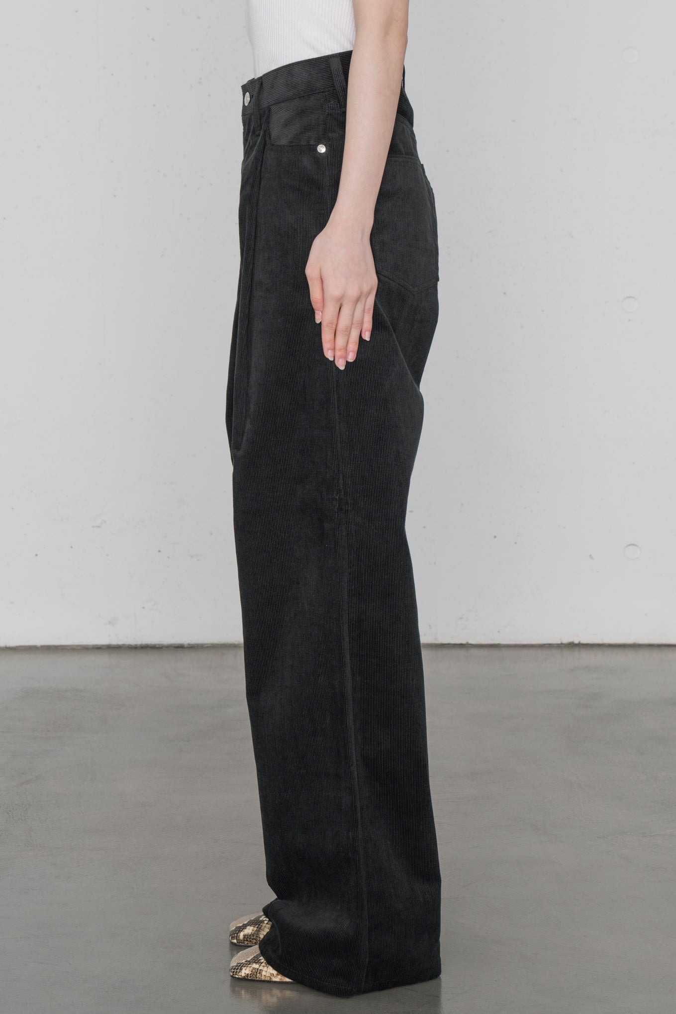 CORDUROY WIDE LEG PANTS