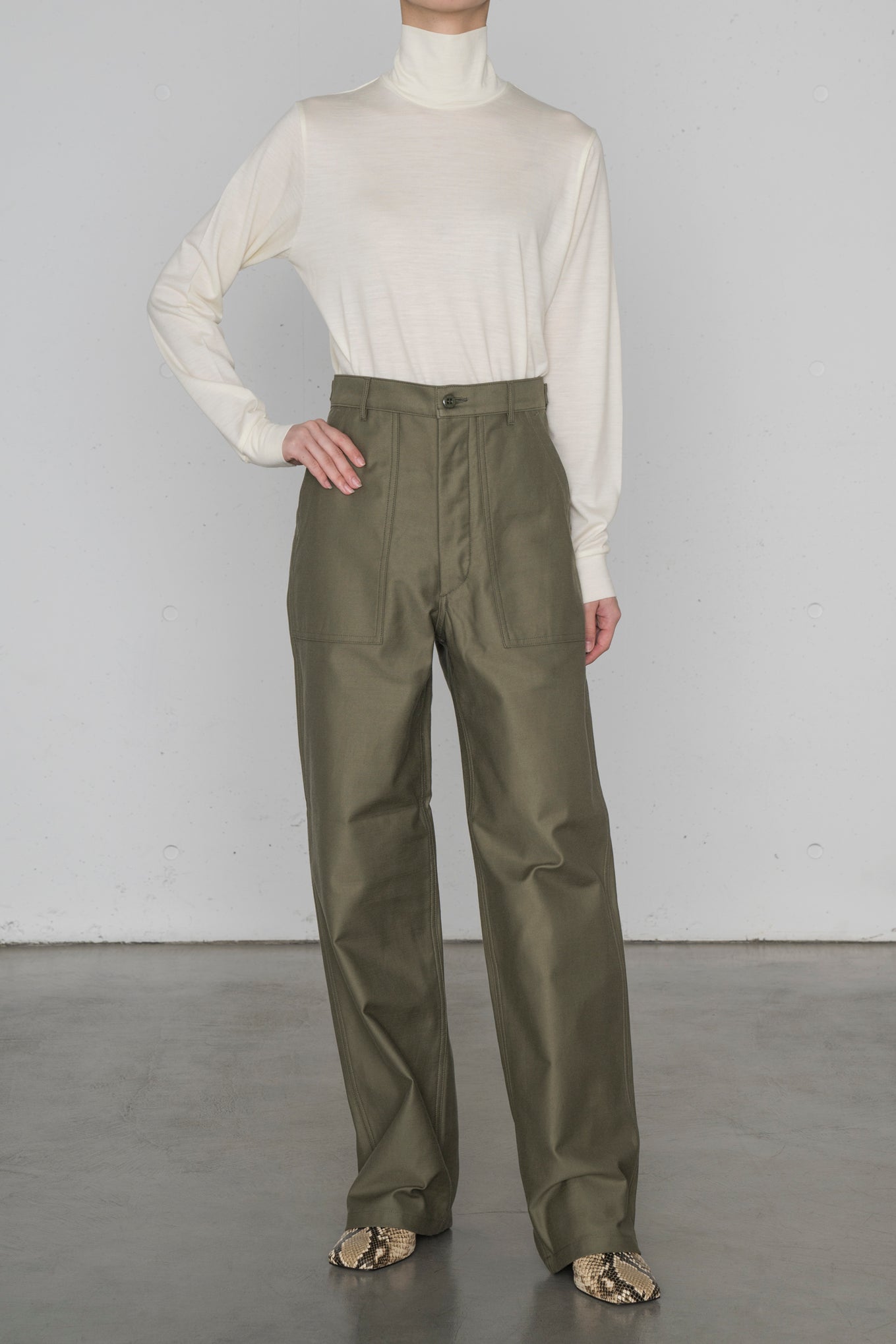 BACK SATIN BAKER PANTS