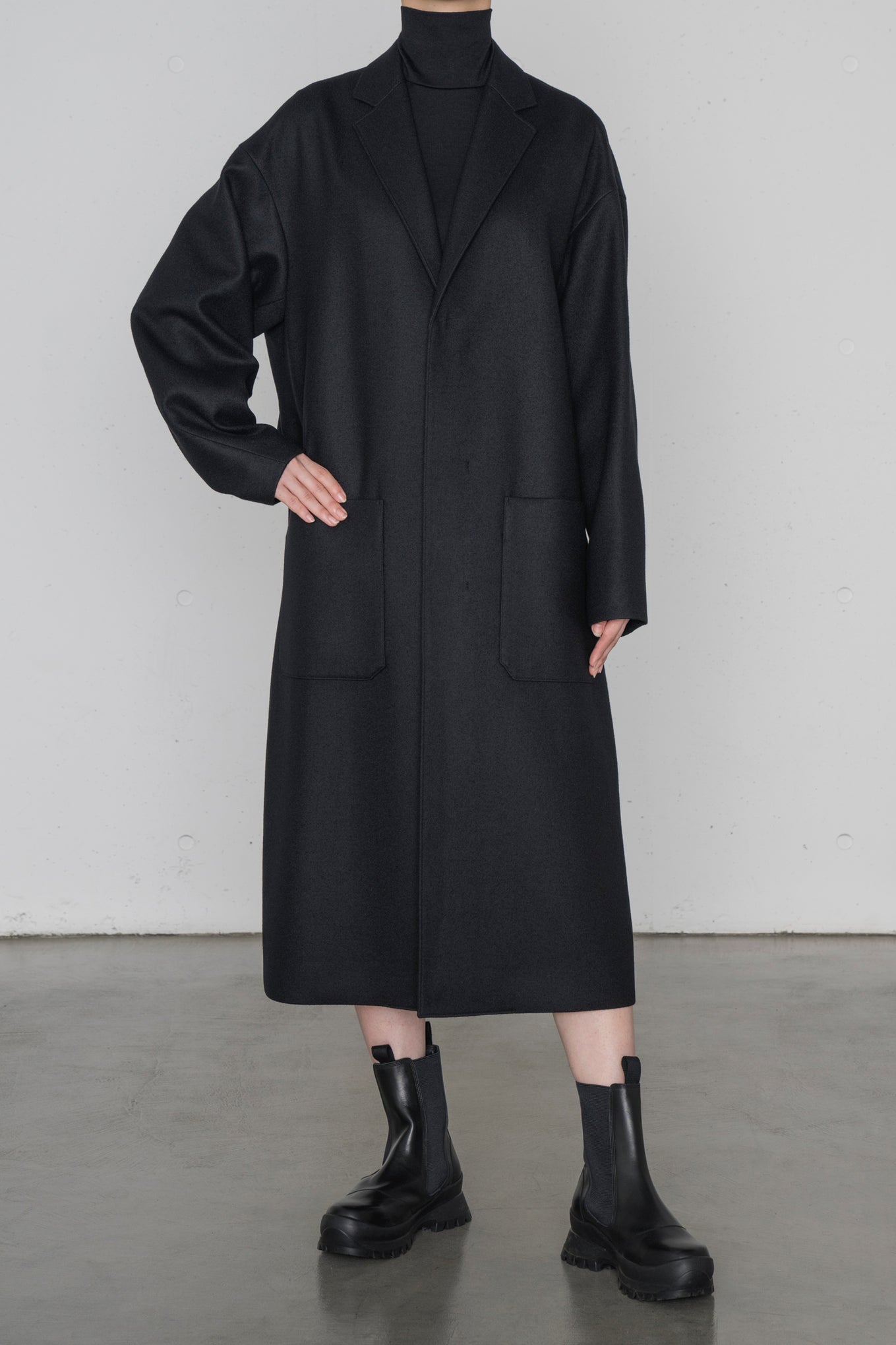 WOOL SHOP COAT