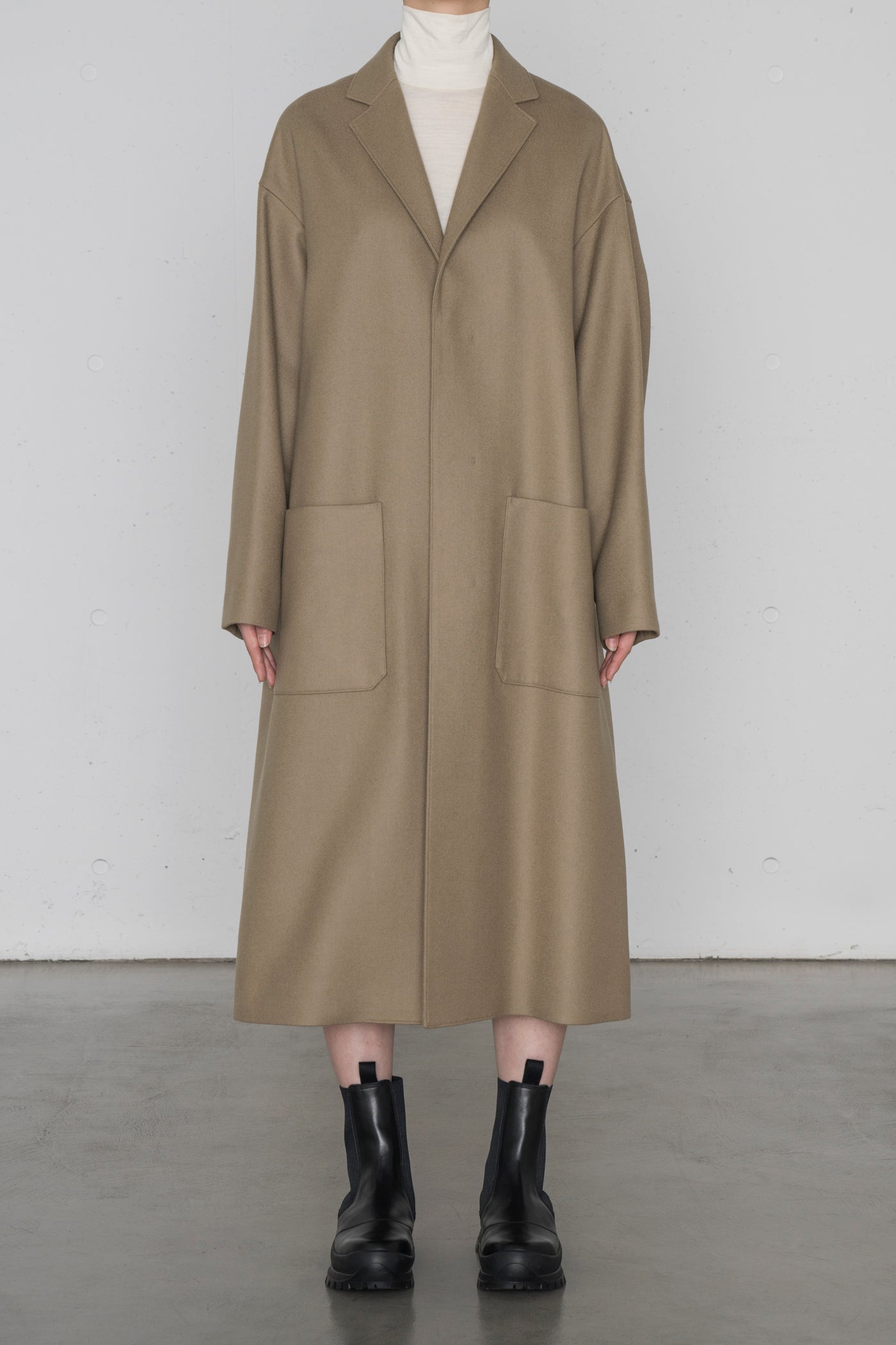 HYKE Trench Coat Oversized Beige Wool Liner Long Fit, Condition