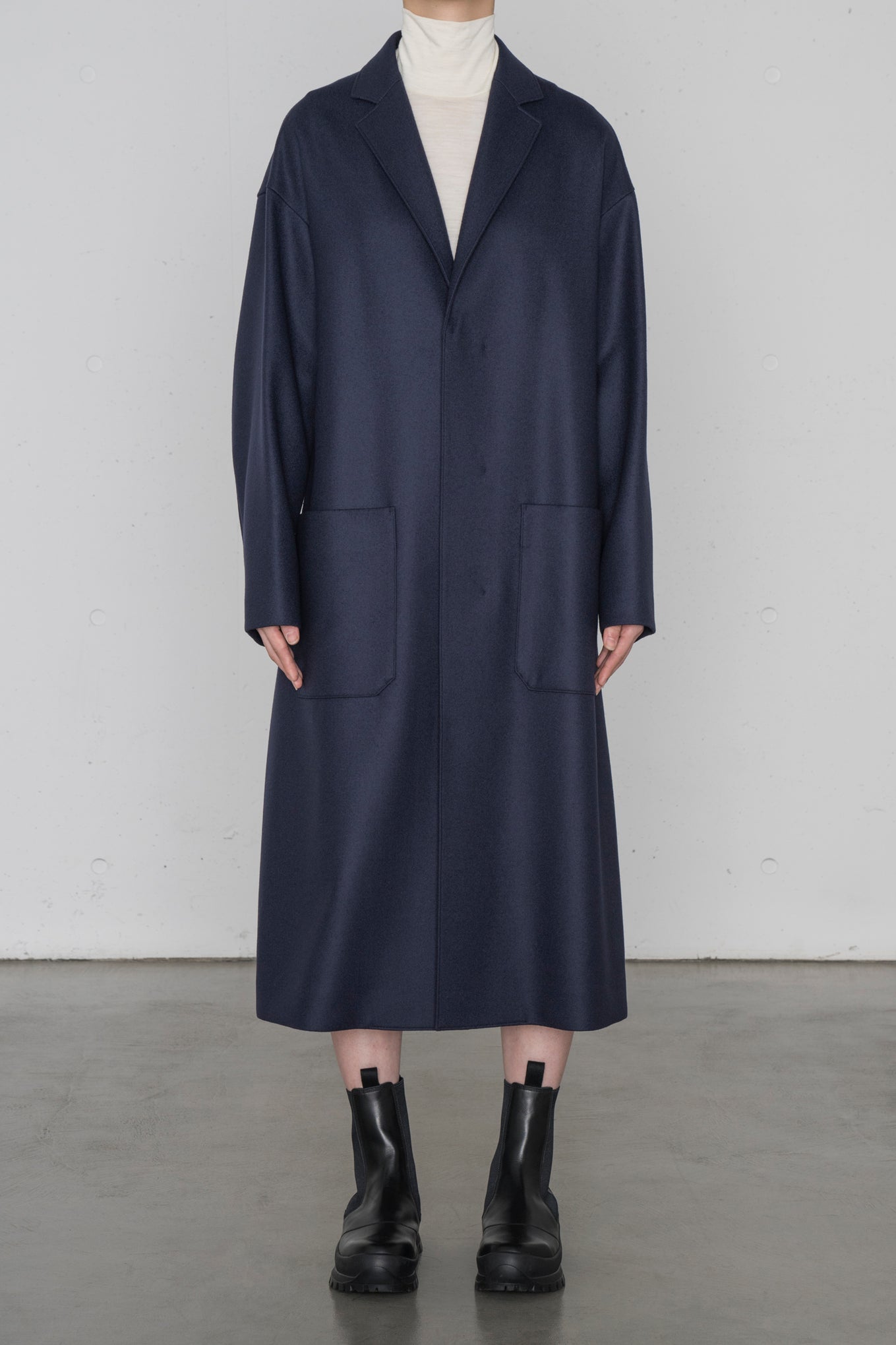 WOOL SHOP COAT