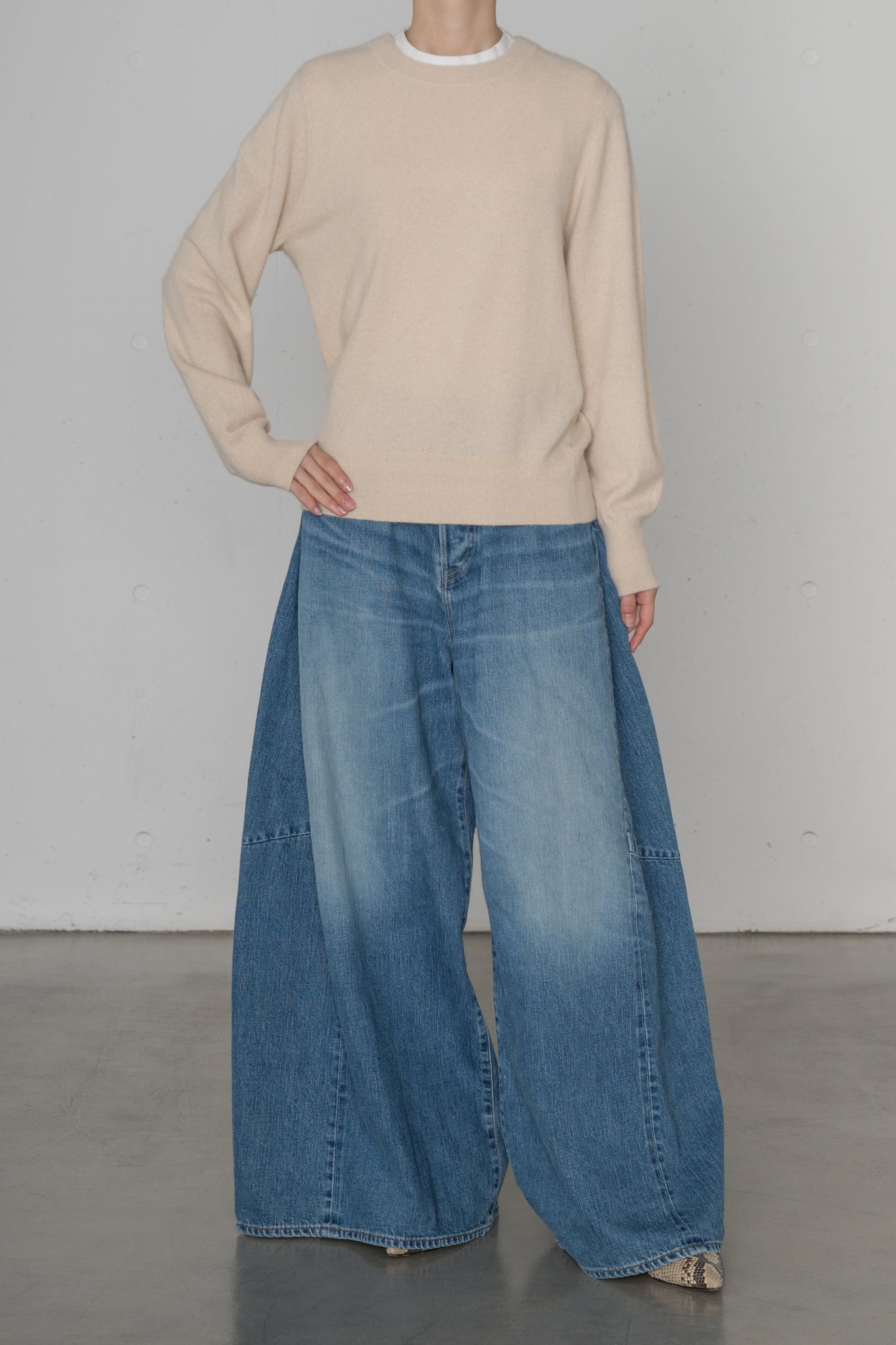 DENIM SUPER WIDE LEG JEANS