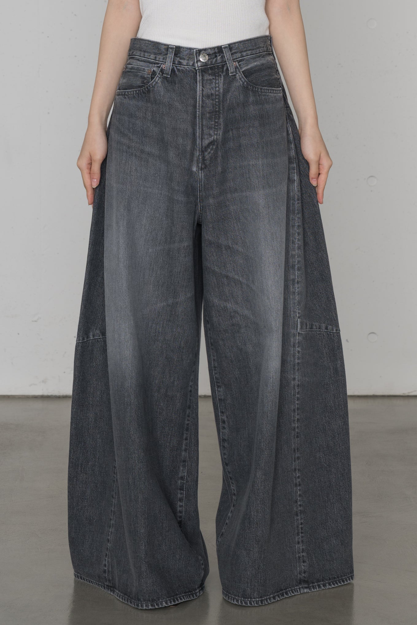 DENIM SUPER WIDE LEG JEANS