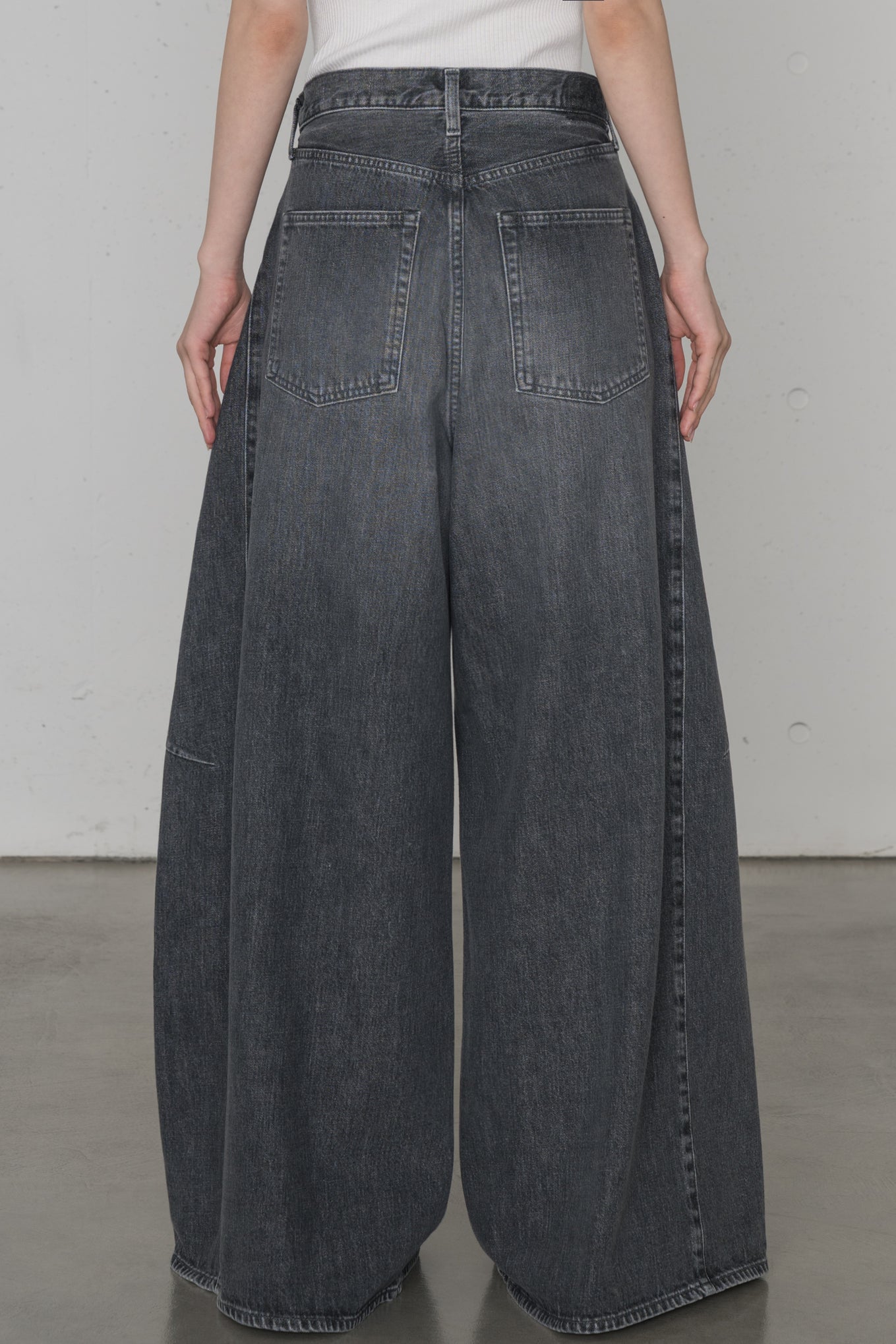 DENIM SUPER WIDE LEG JEANS