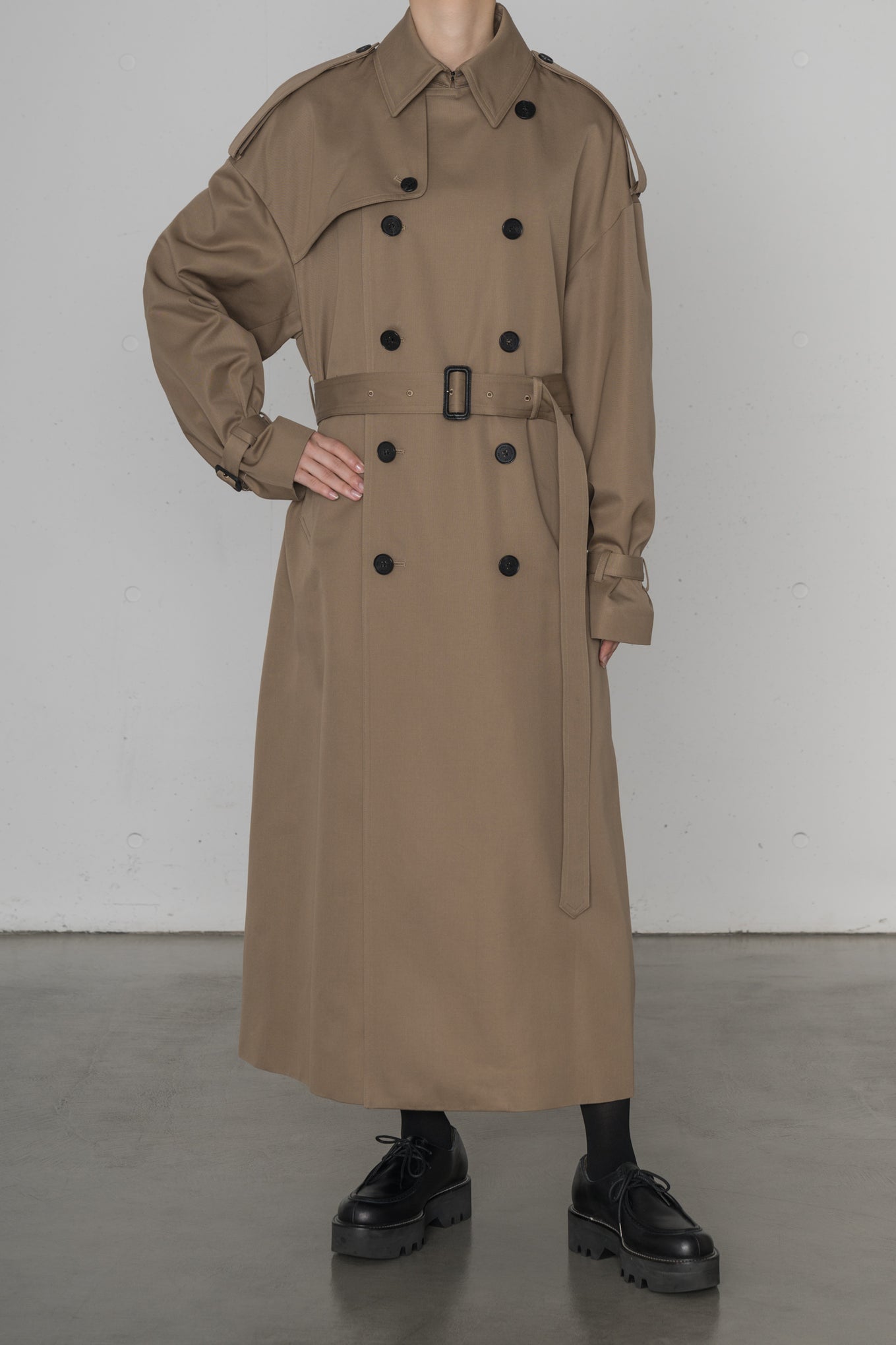 TRENCH COAT / BIG FIT