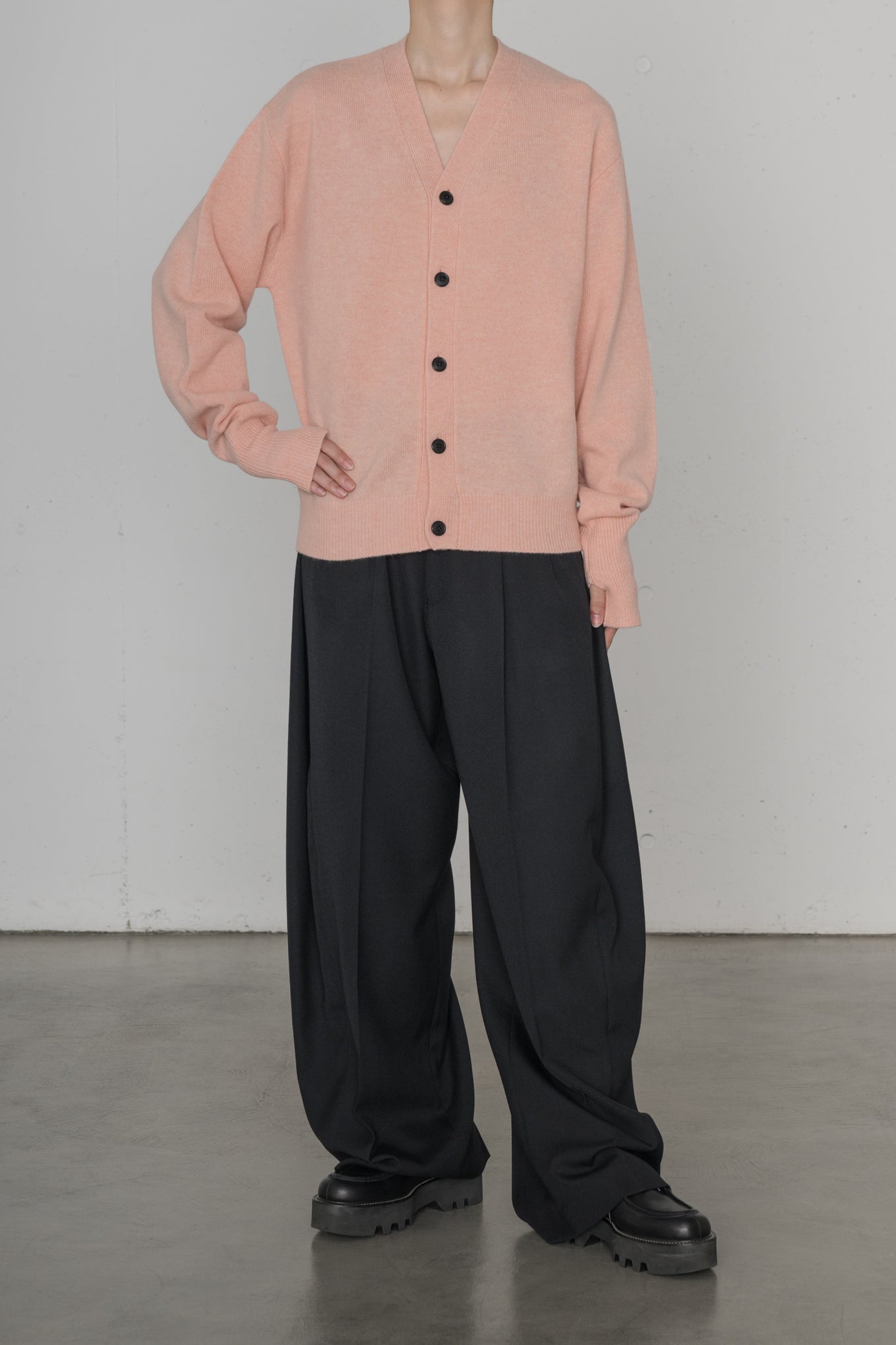 LAMBSWOOL CARDIGAN