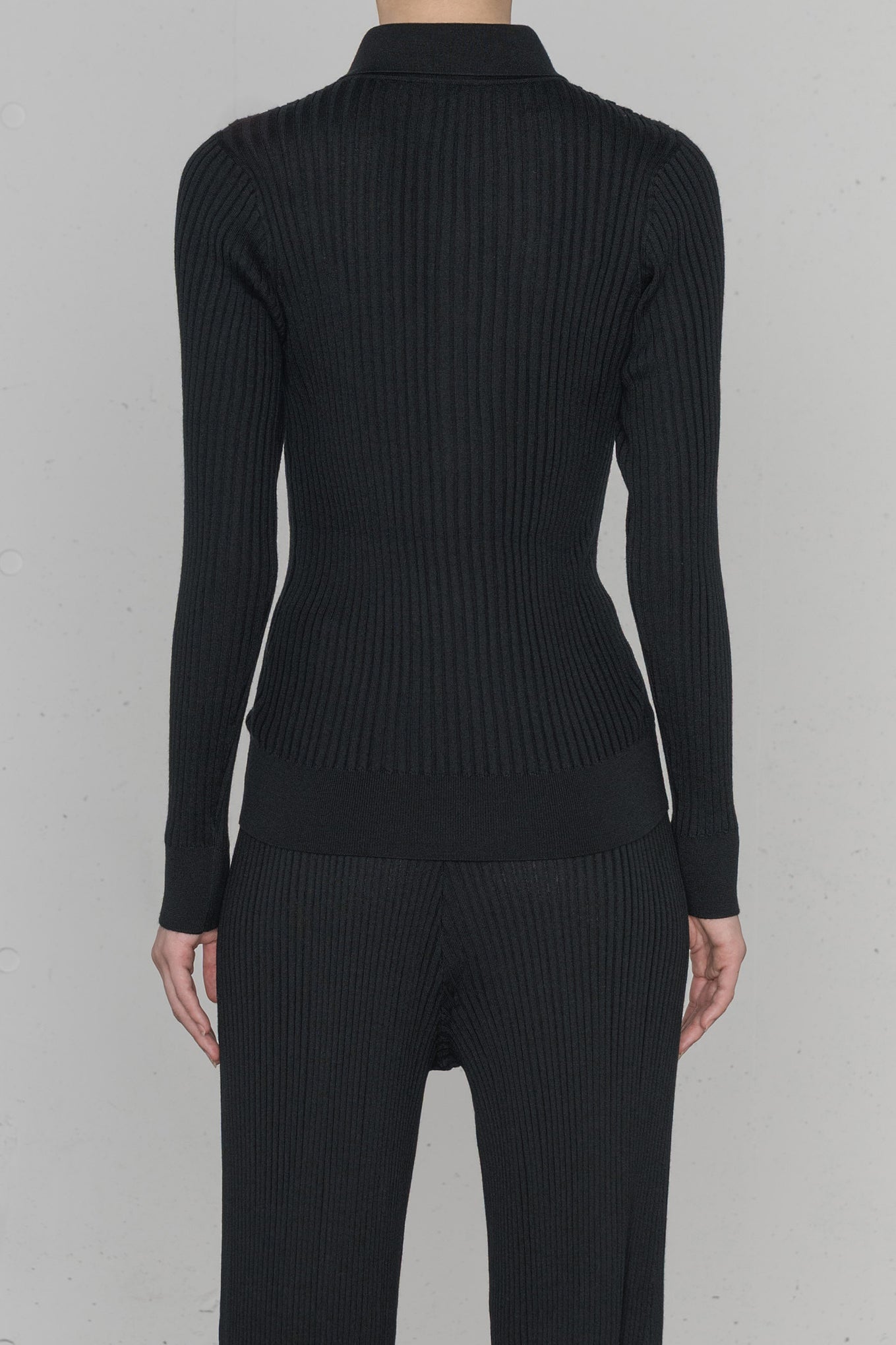 WIDE RIBBED POLO SWEATER