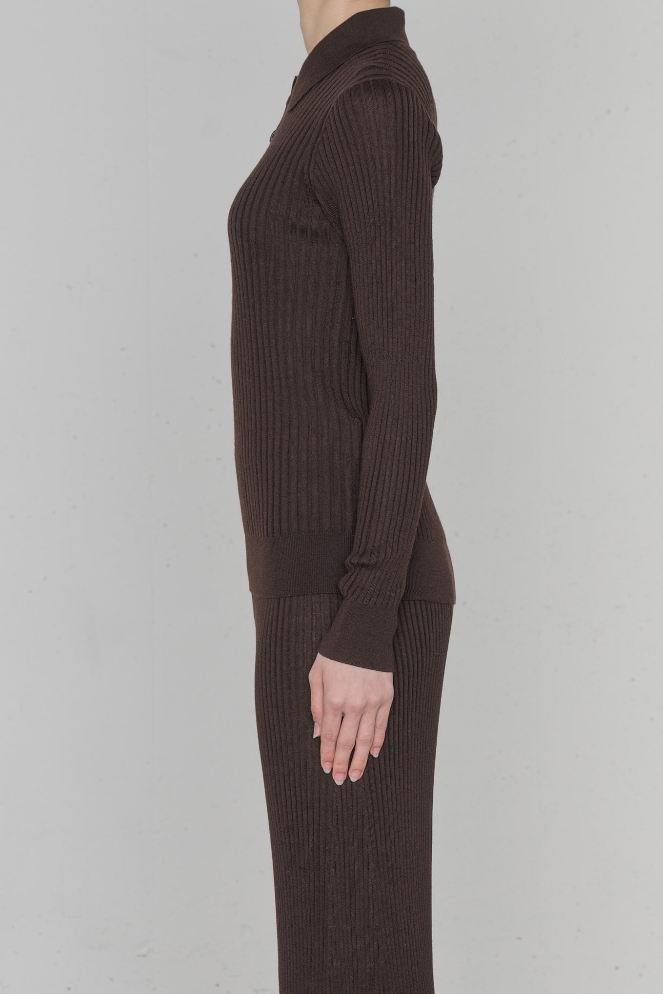 WIDE RIBBED POLO SWEATER