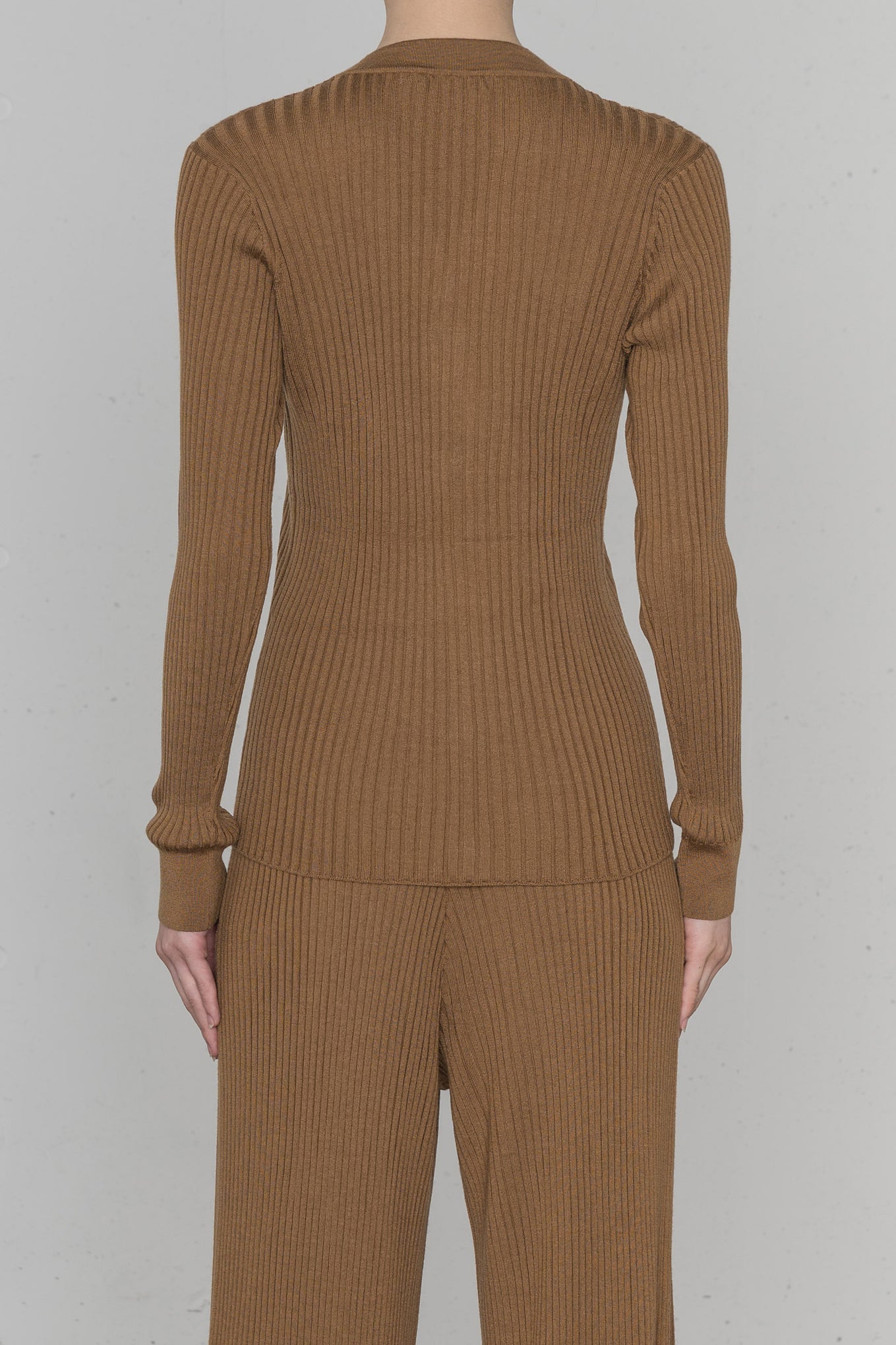 WIDE RIBBED CARDIGAN