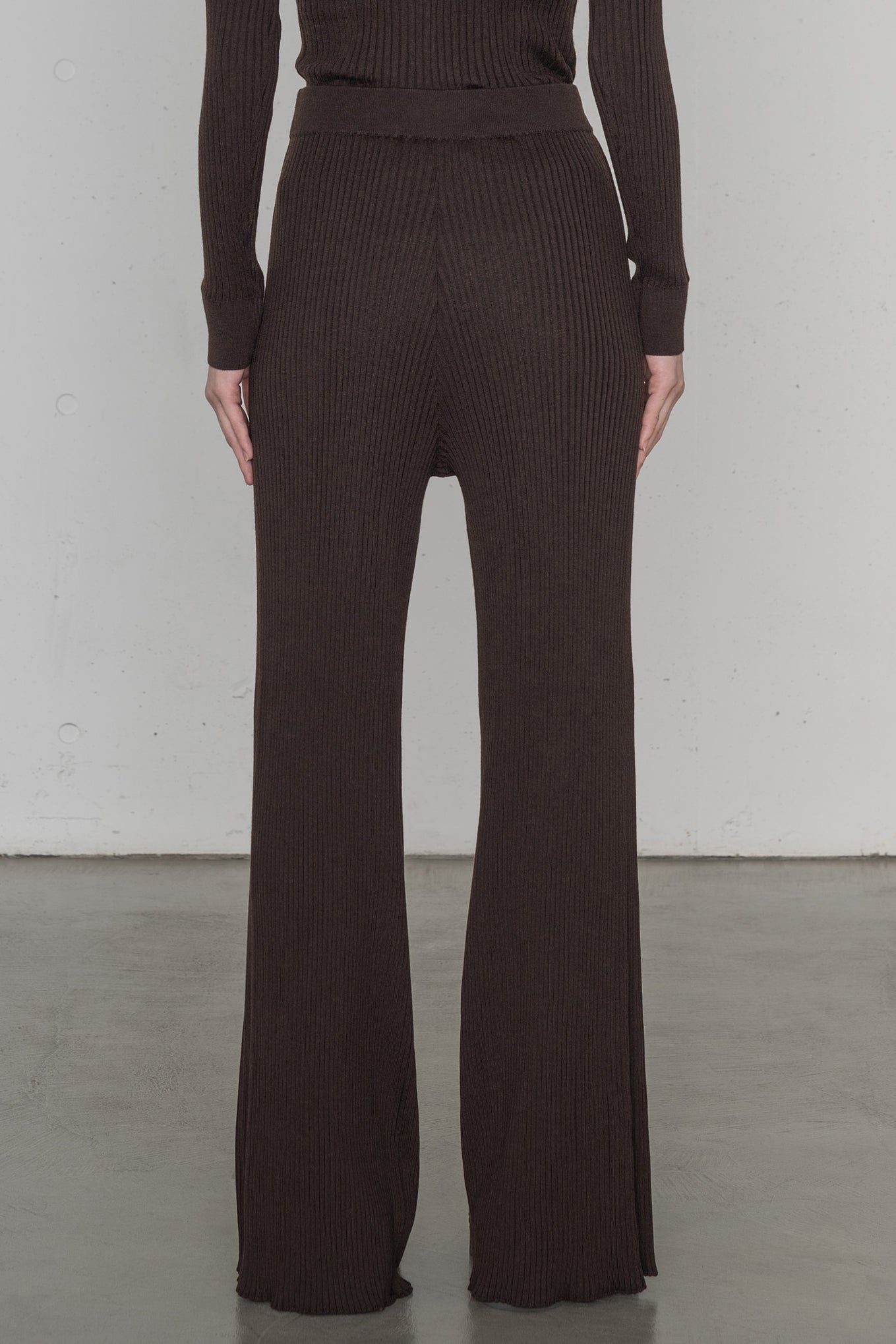 WIDE RIBBED PANTS