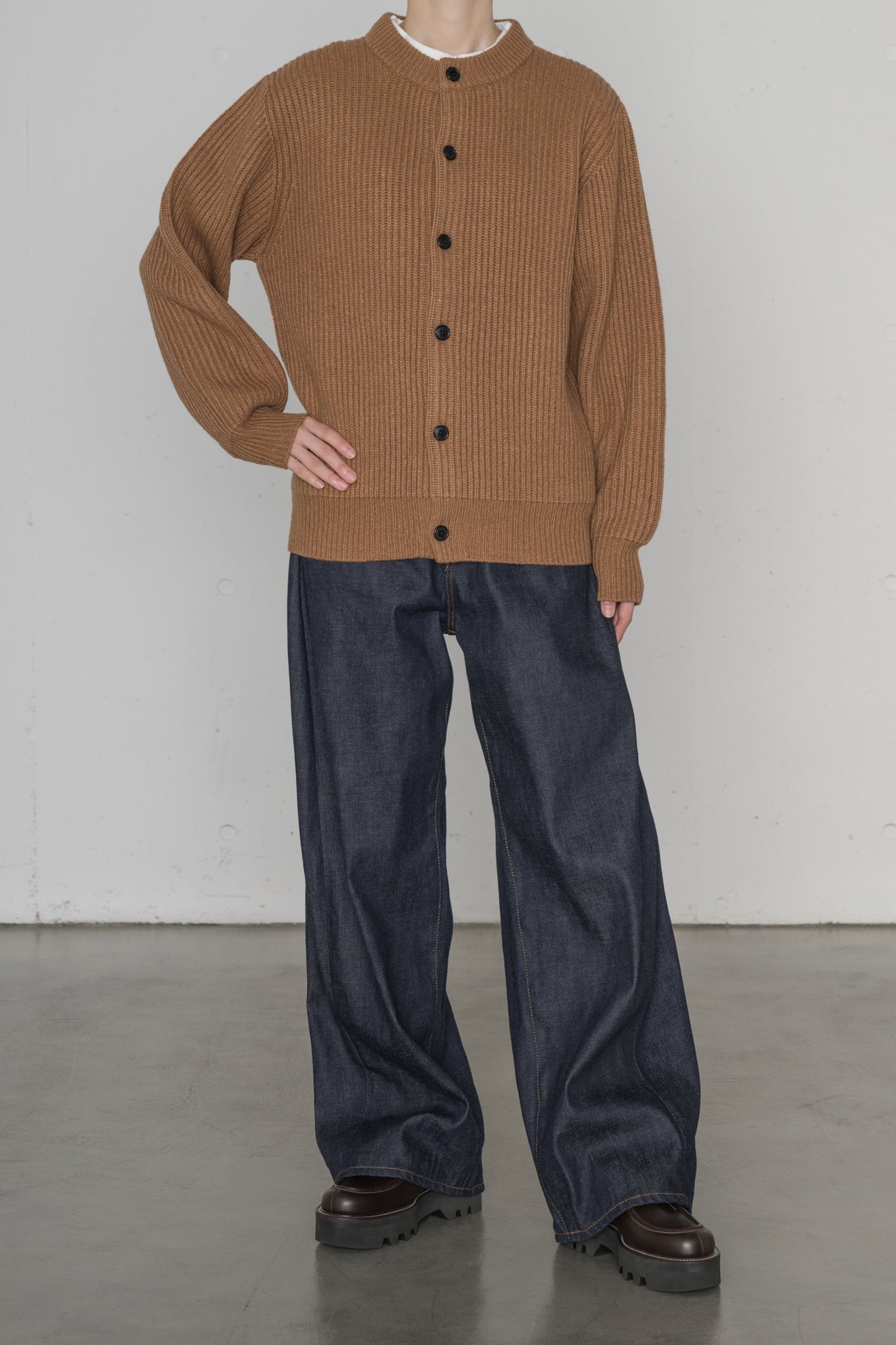 RIBBED KNIT WOOL CARDIGAN