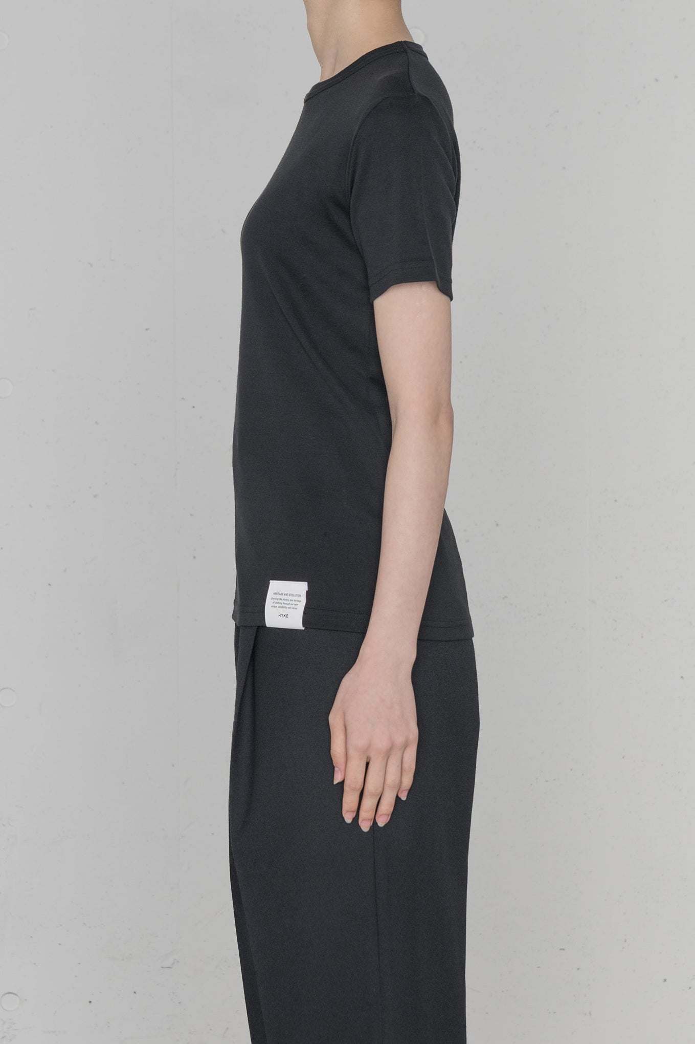 SHORT-SLV TEE