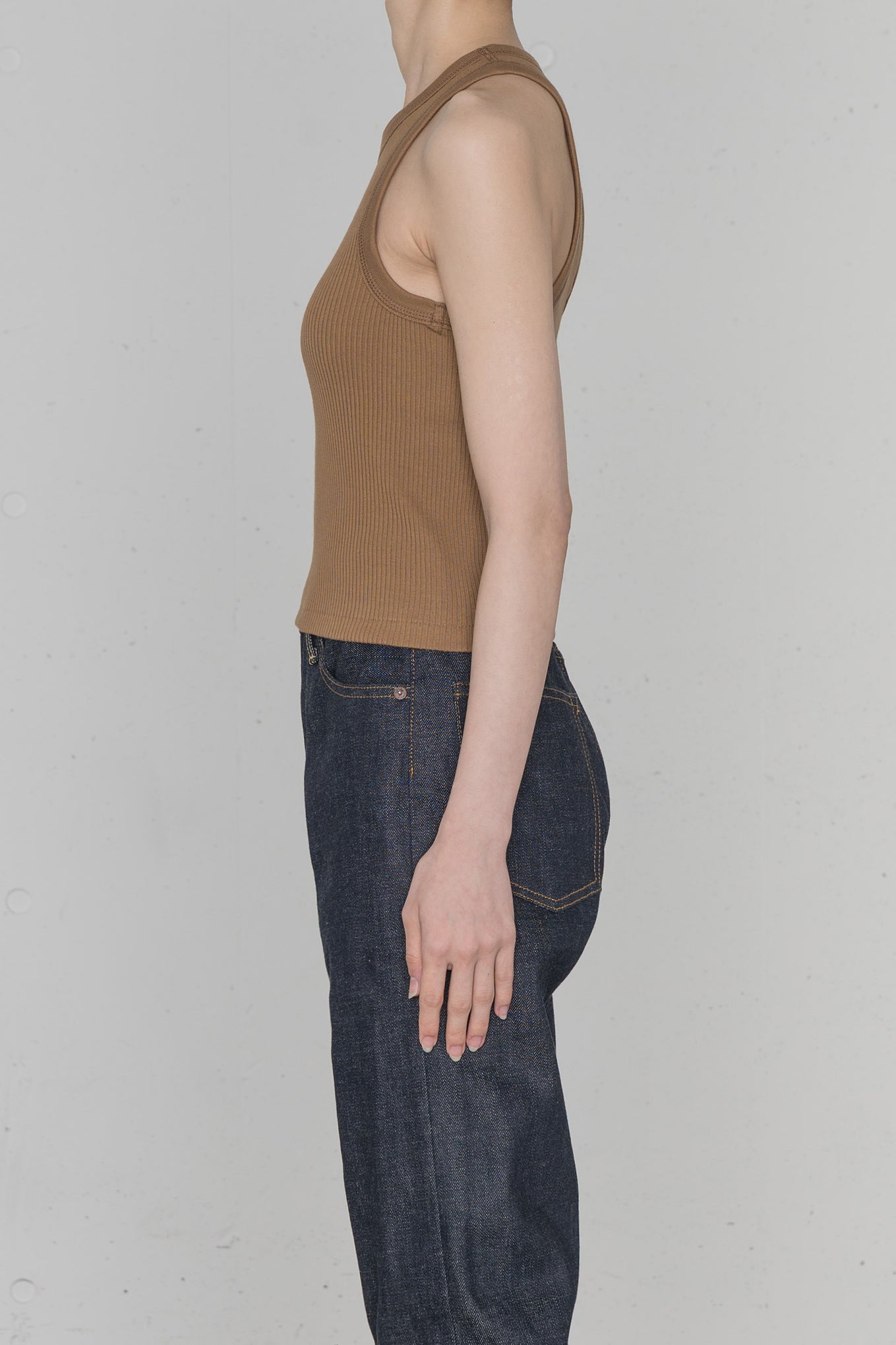 CROPPED TANK TOP