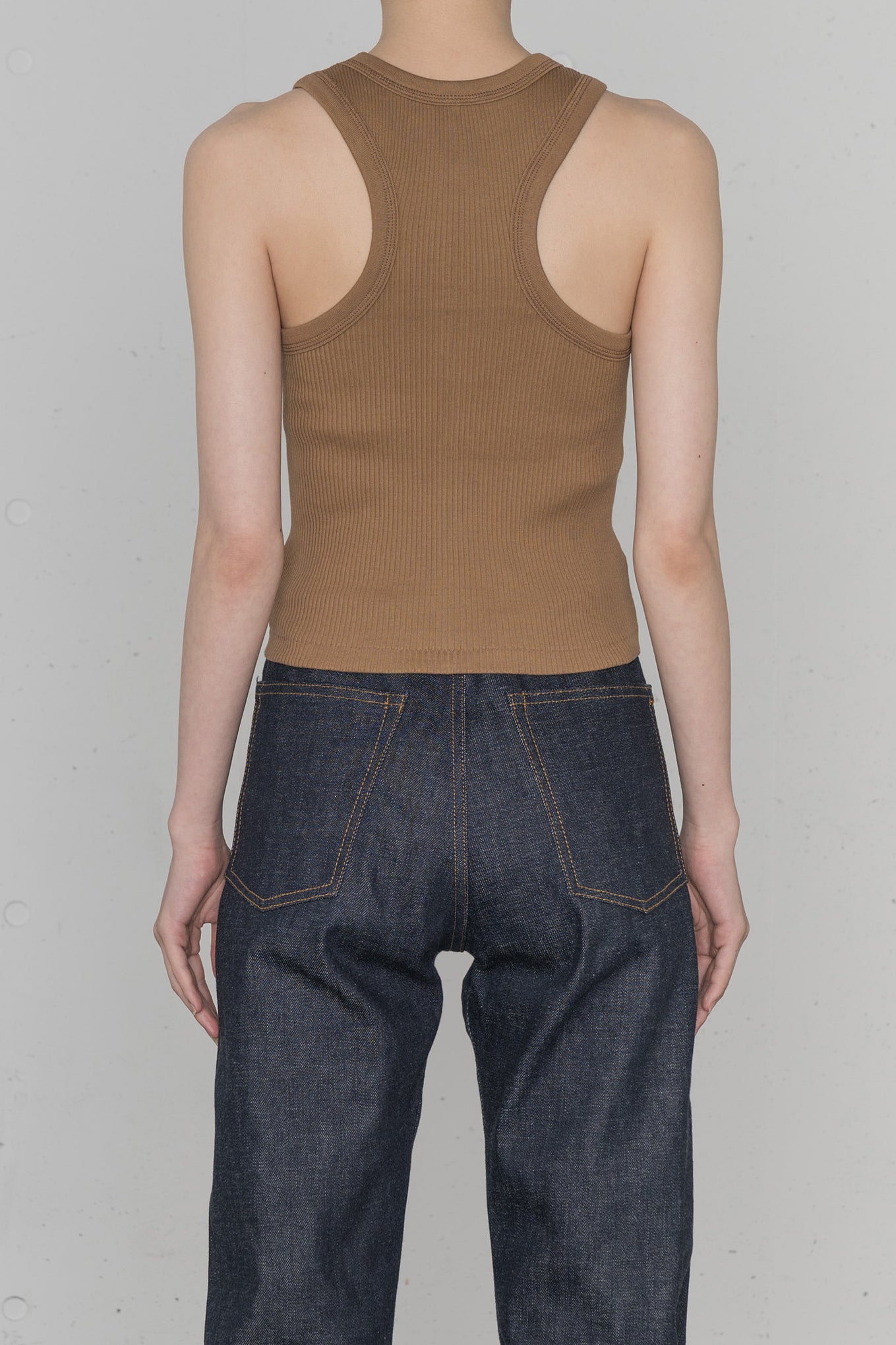 CROPPED TANK TOP