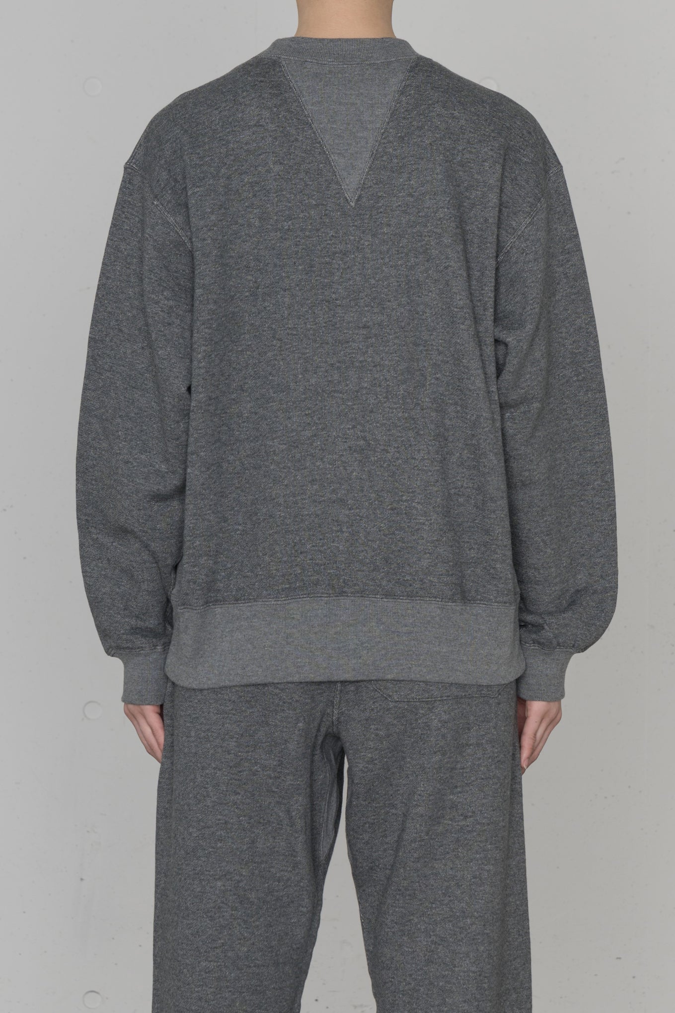SWEAT SHIRT