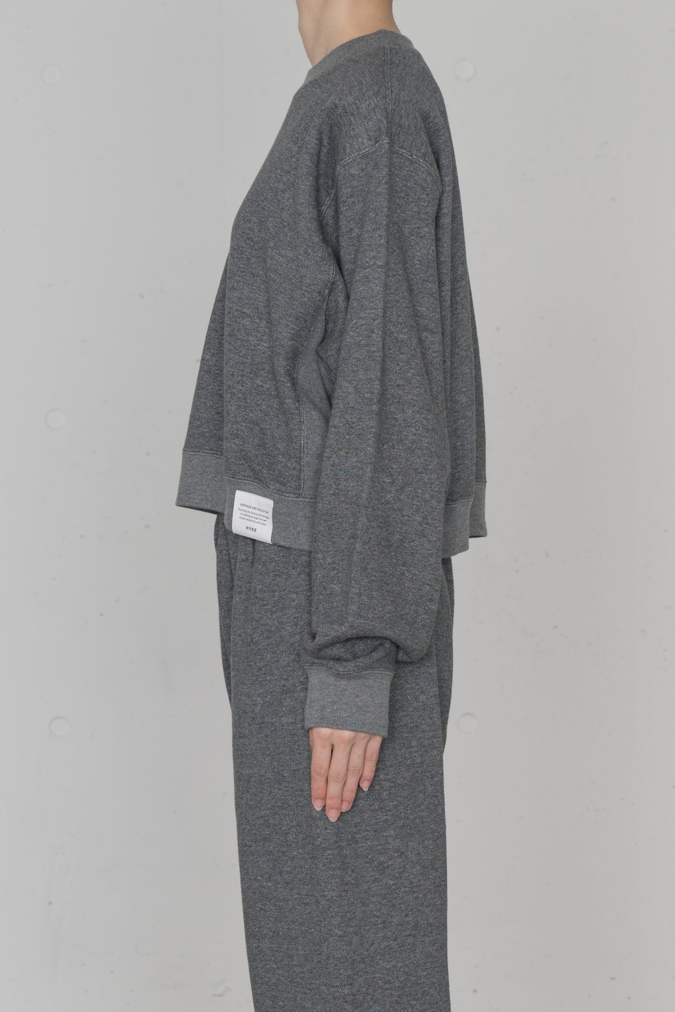 CROPPED SWEAT SHIRT