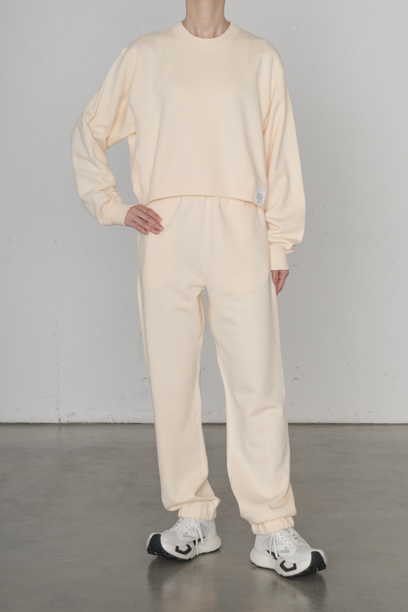 CROPPED SWEAT SHIRT