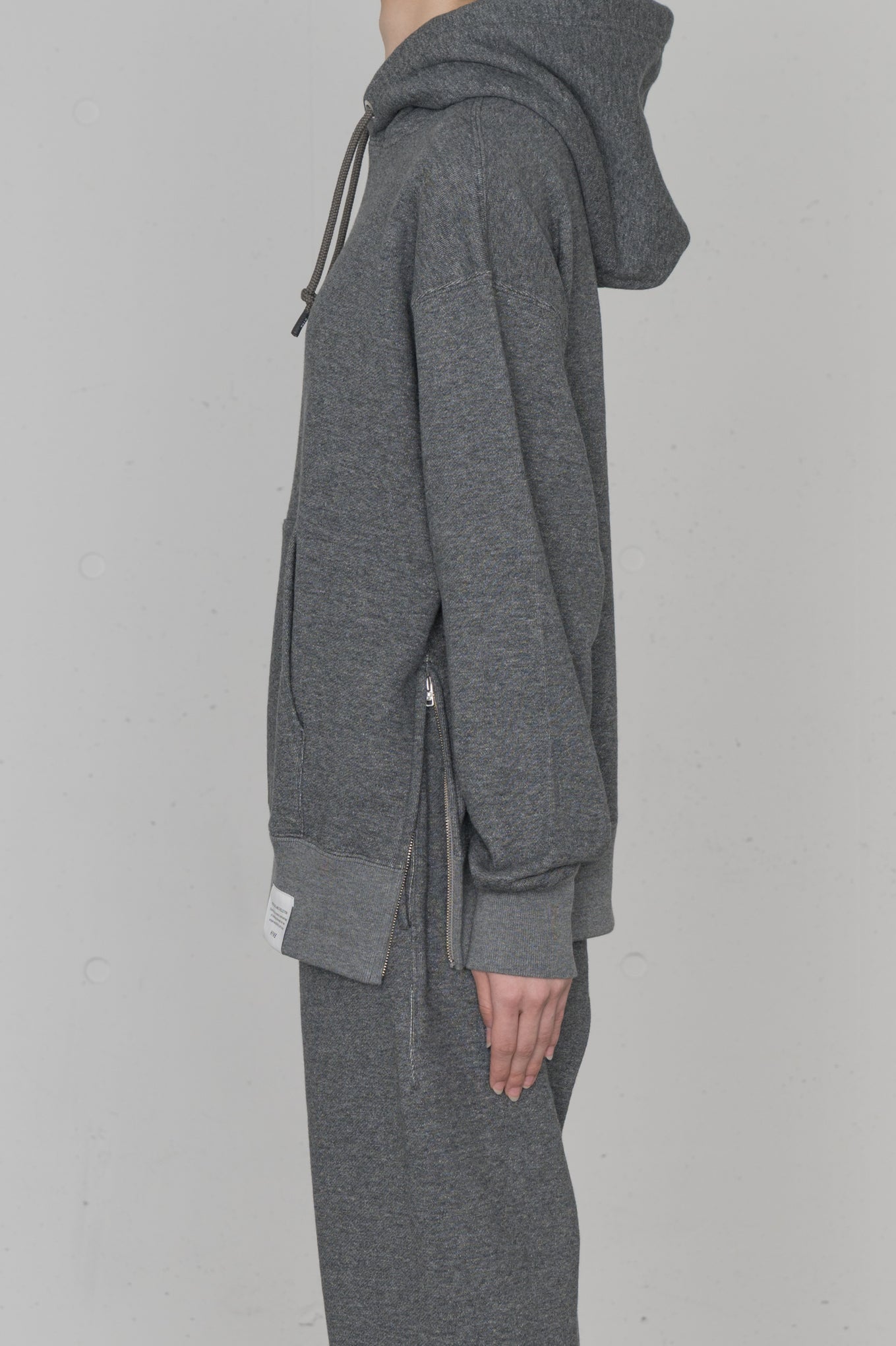 SWEAT HOODIE