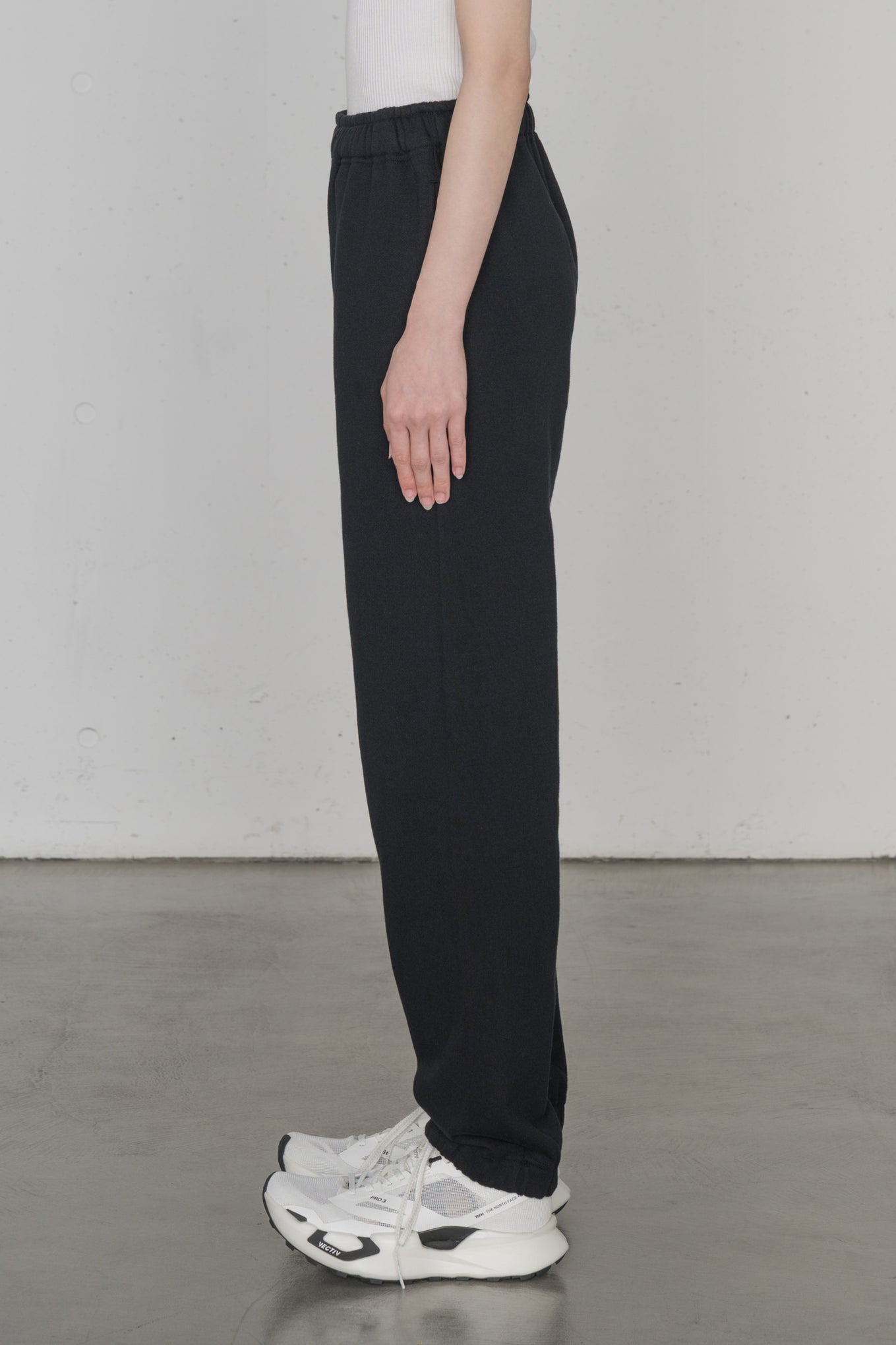 SWEAT PANTS