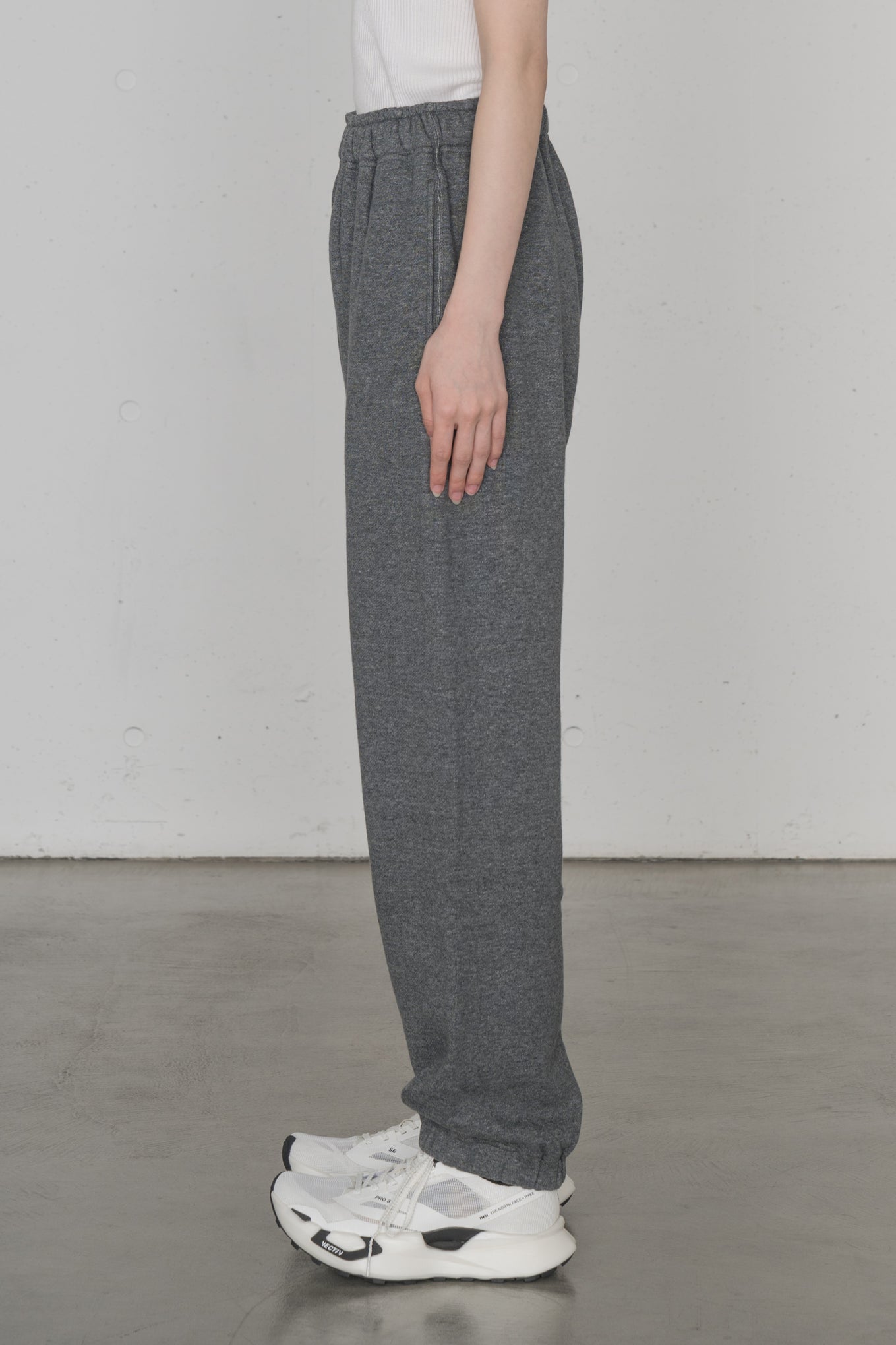 SWEAT PANTS