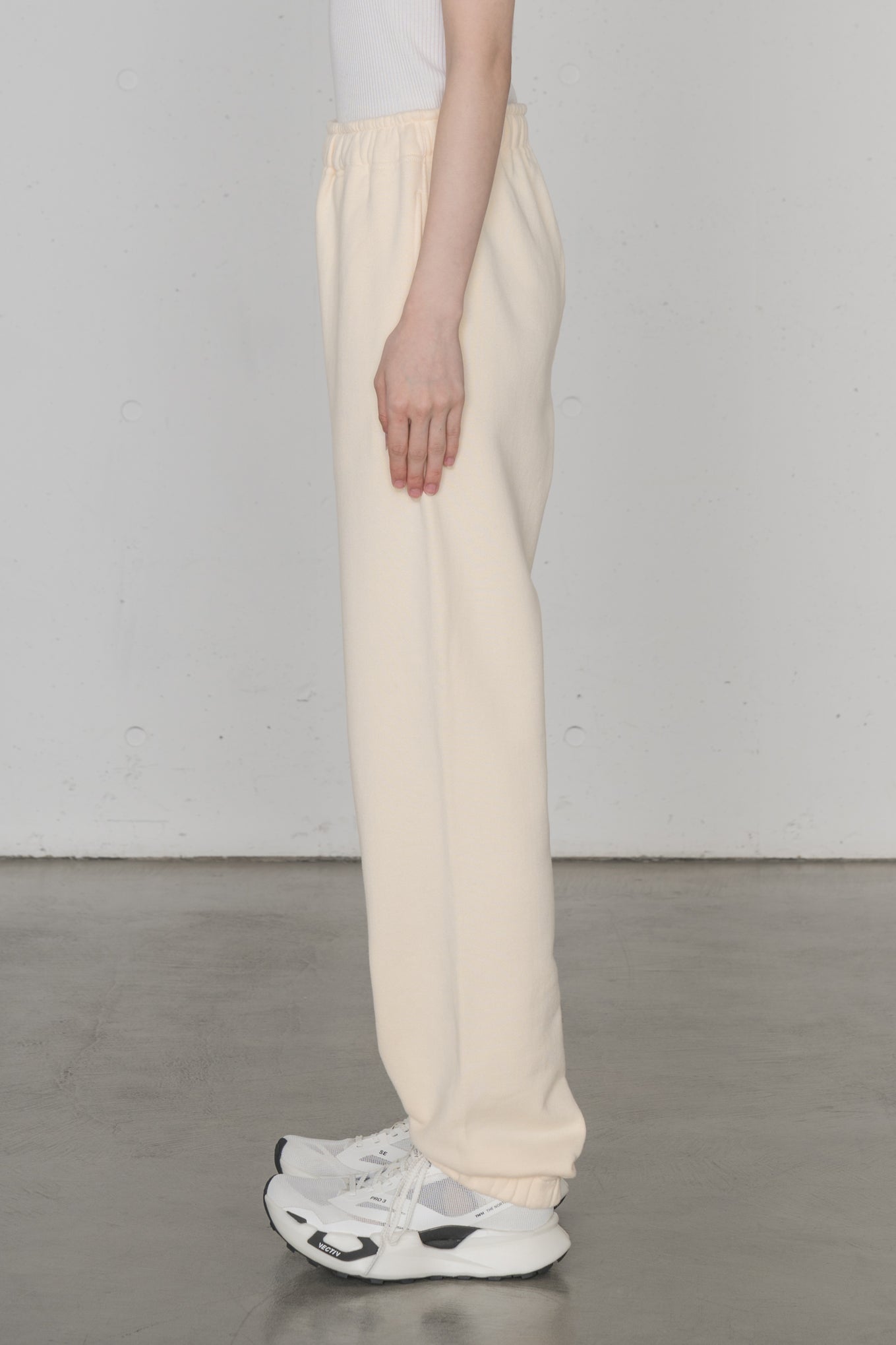 SWEAT PANTS