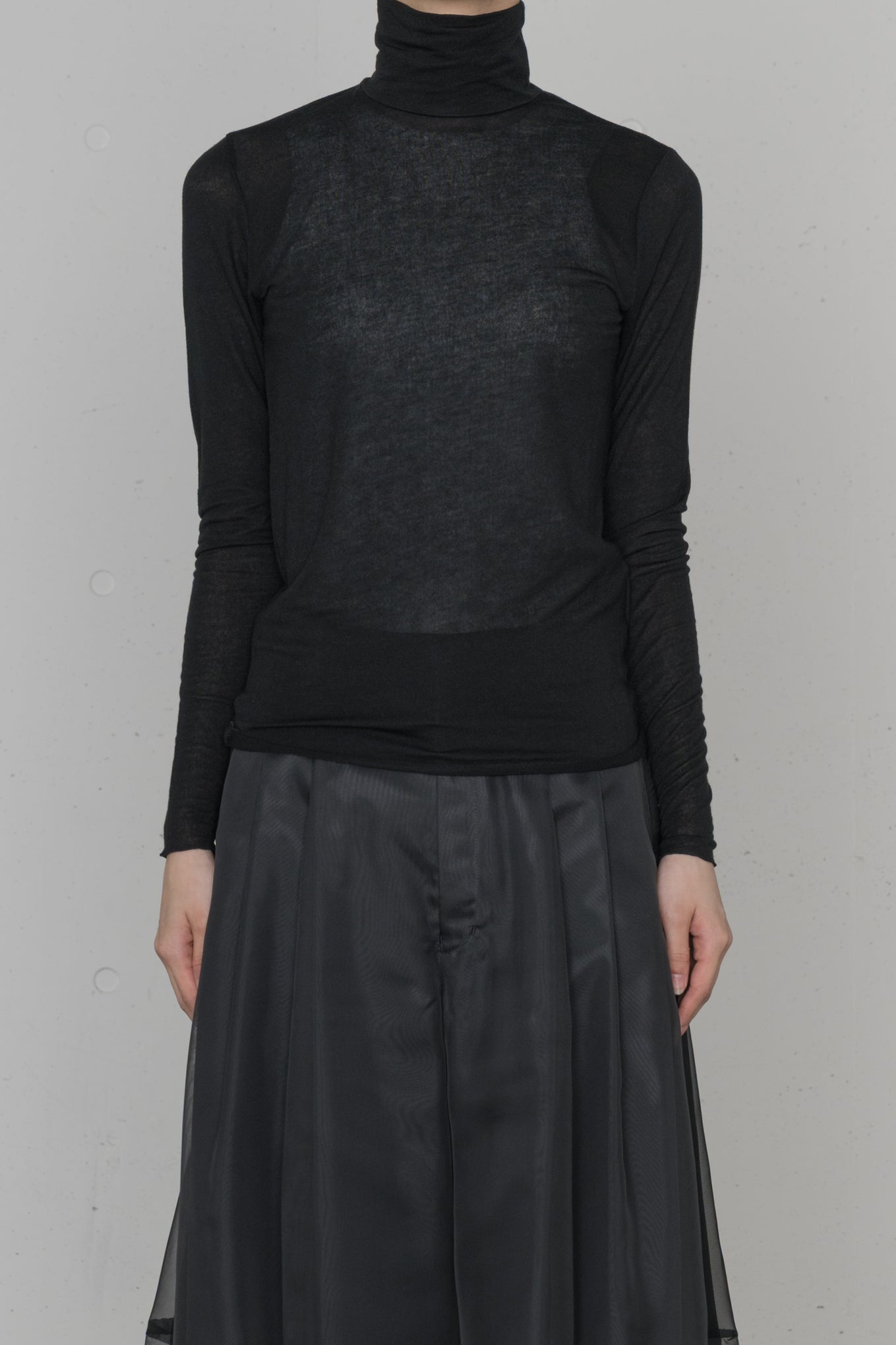C/S TURTLE NECK TEE