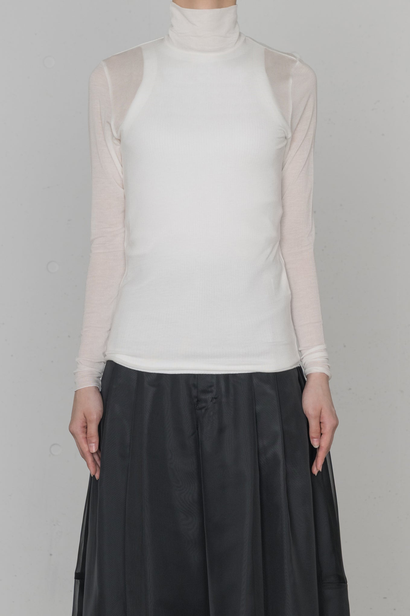 C/S TURTLE NECK TEE