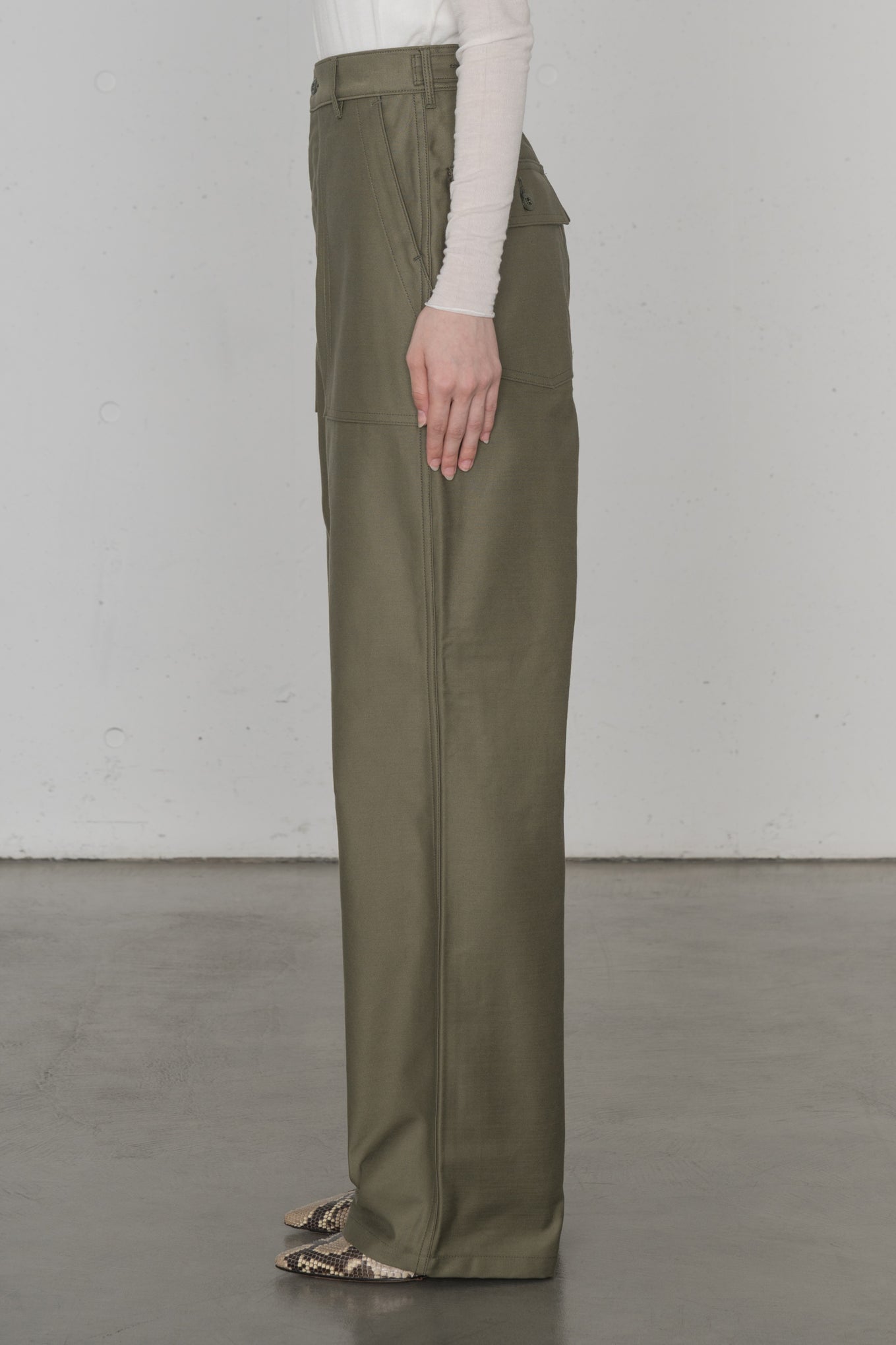 BACK SATIN BAKER PANTS