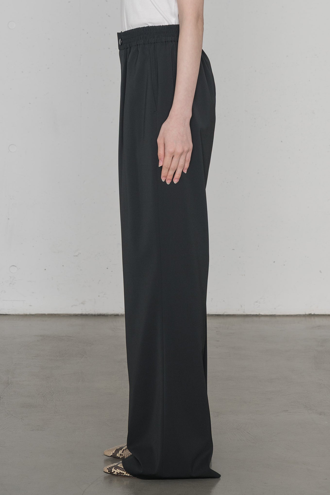 STRETCH WIDE LEG PANTS