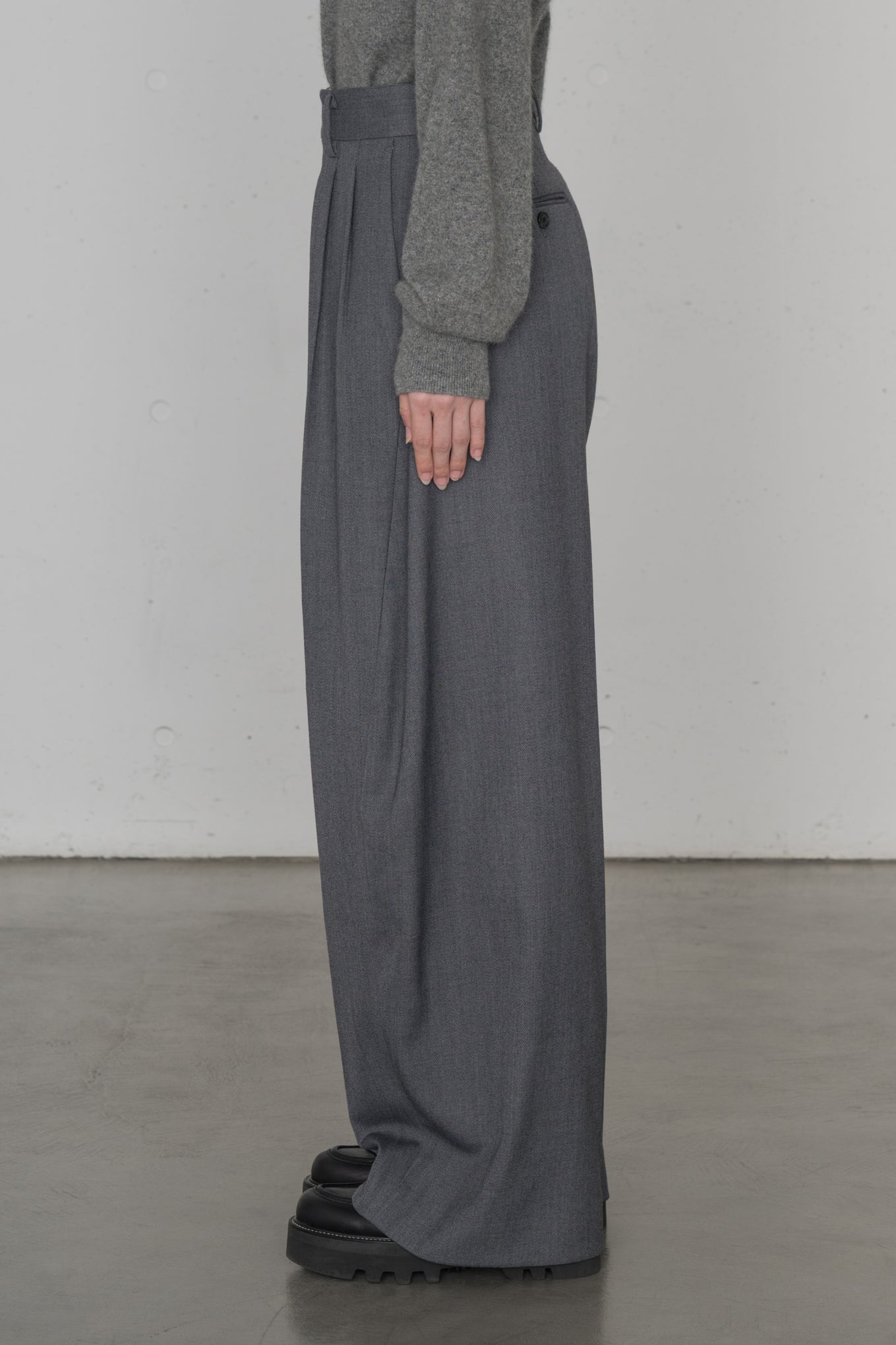 DOESKIN BARREL LEG PANTS