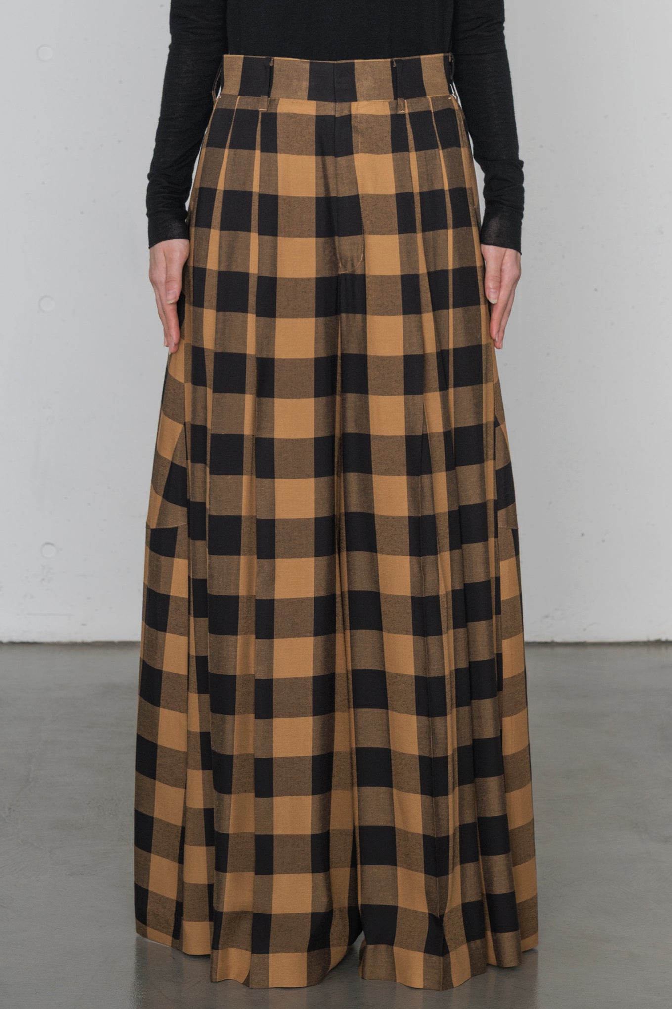 RAYON PLAID SUPER WIDE PANTS
