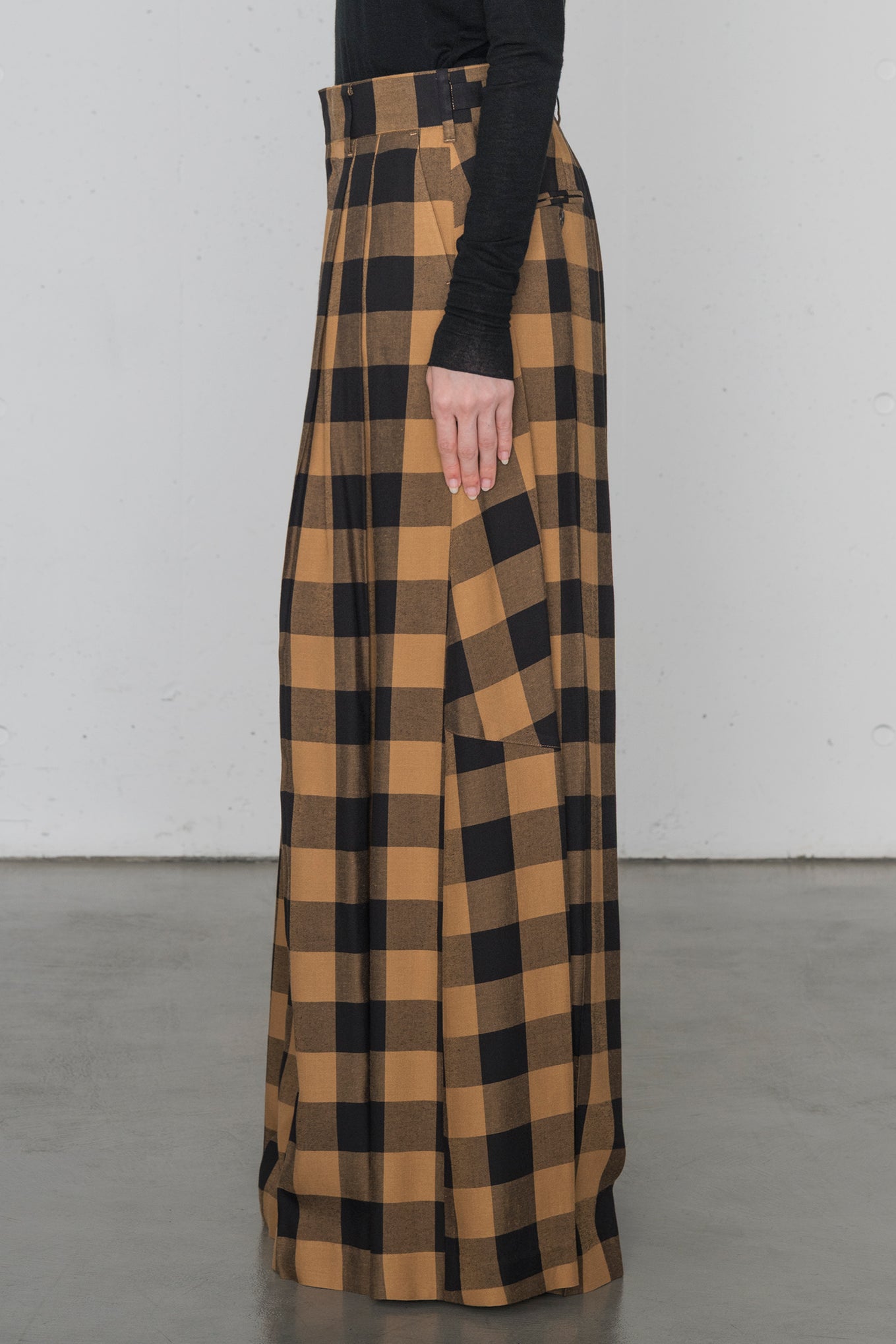 RAYON PLAID SUPER WIDE PANTS