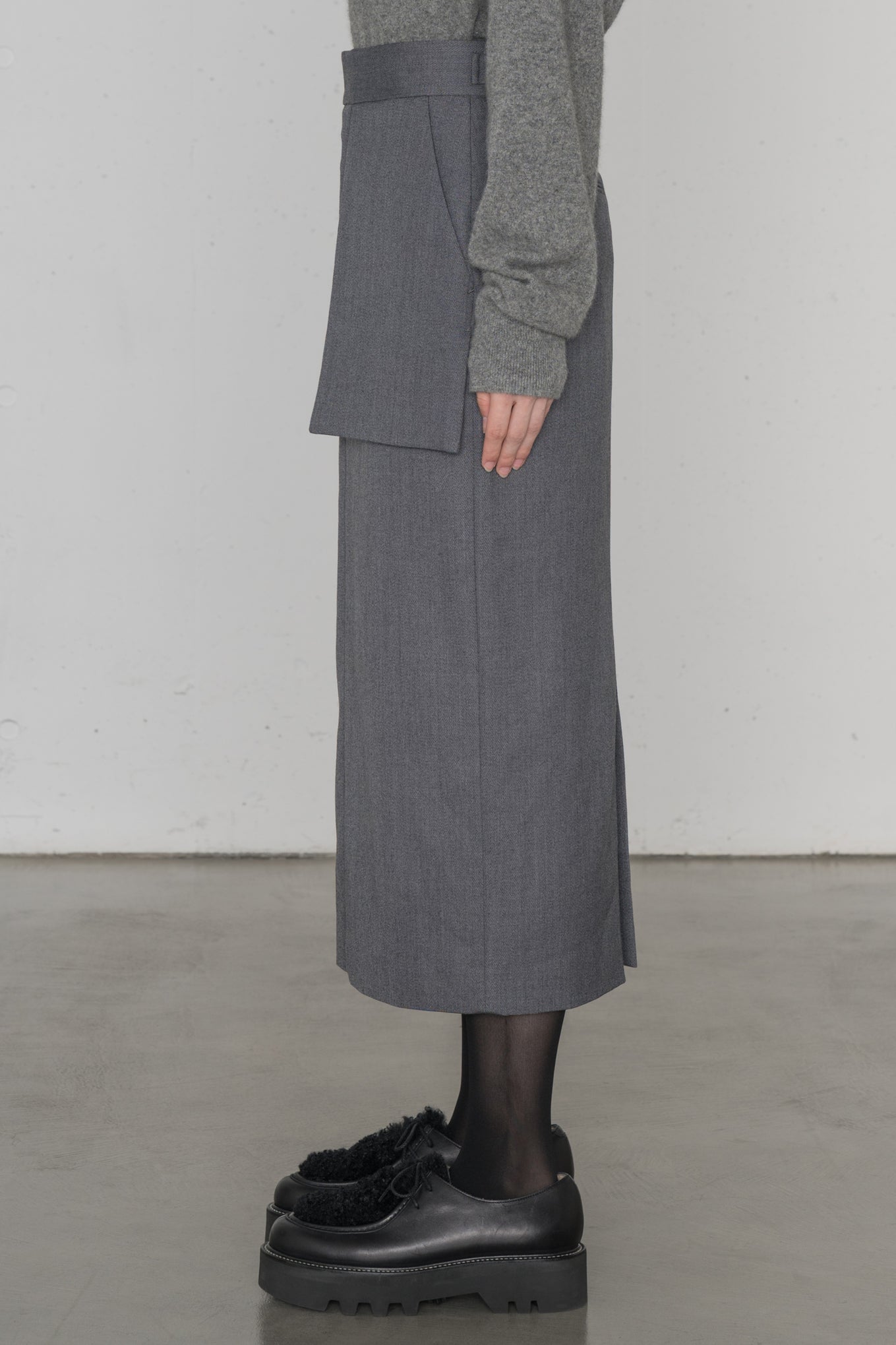 DOESKIN MIDI SKIRT