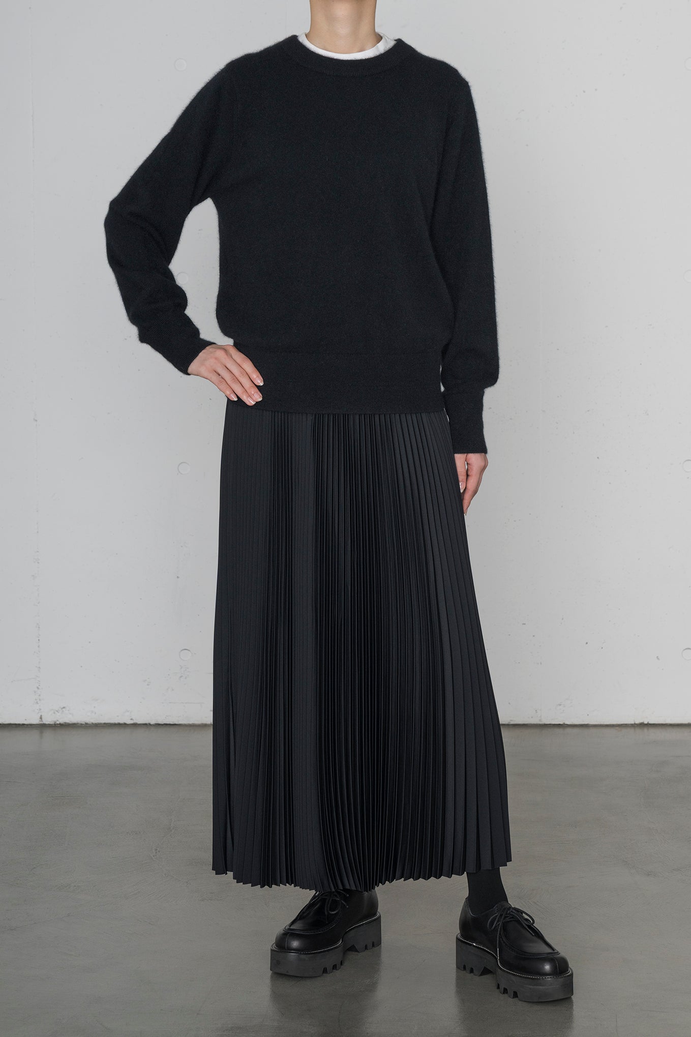 TAFFETA PLEATED SKIRT