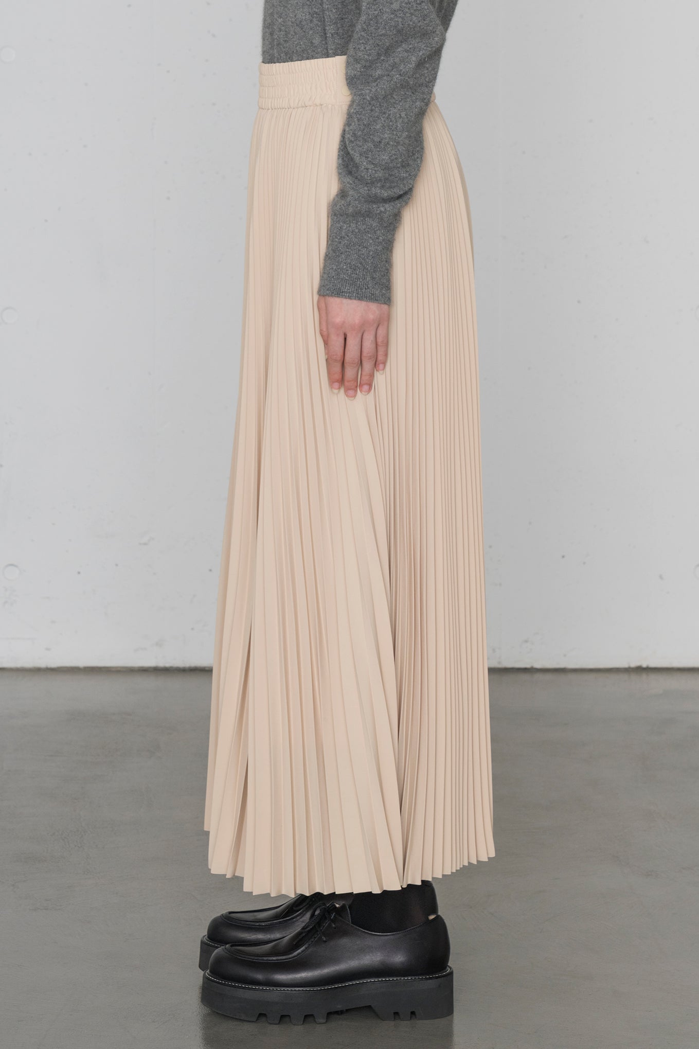 TAFFETA PLEATED SKIRT