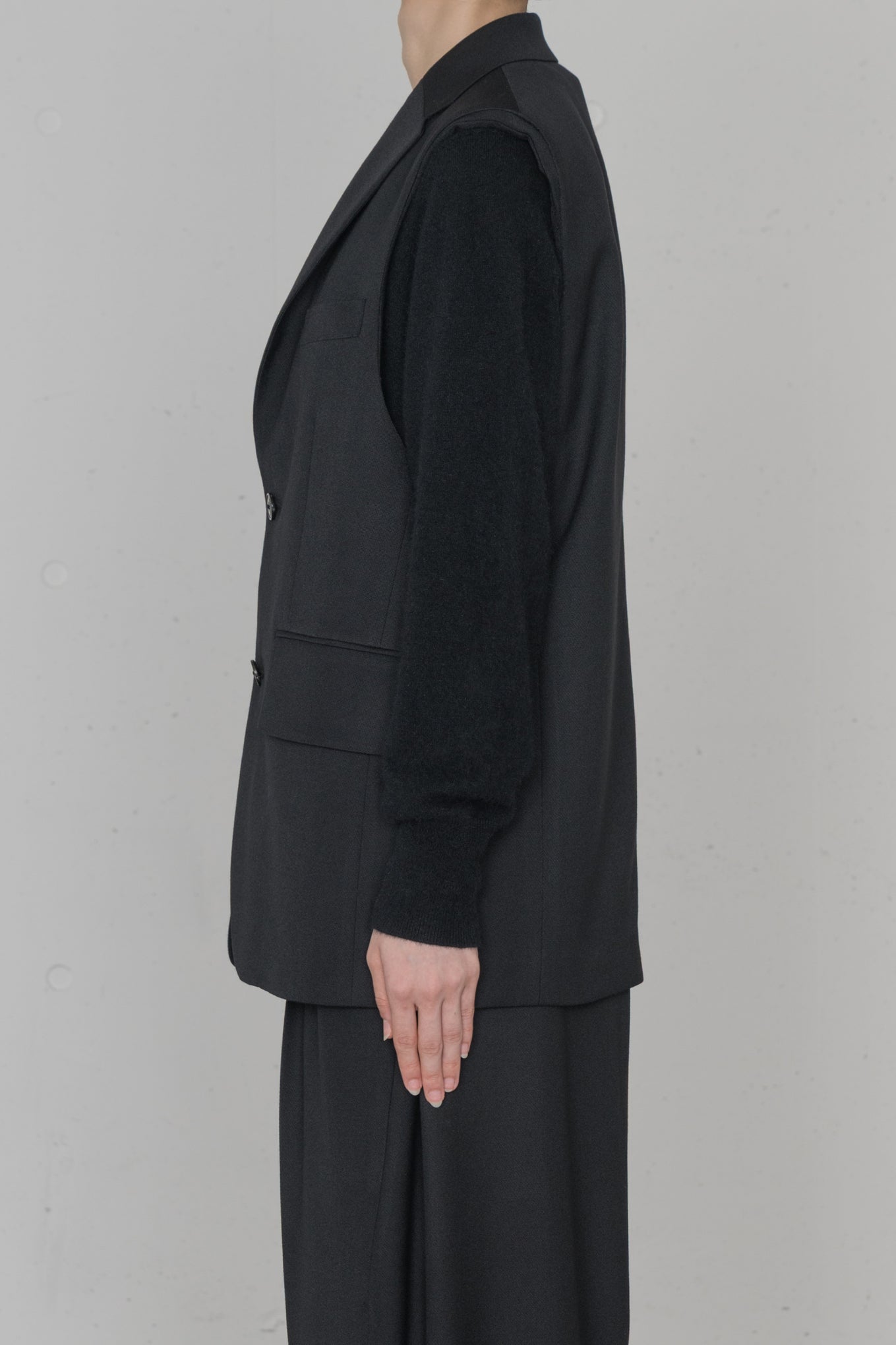DOESKIN SLEEVELESS BLAZER